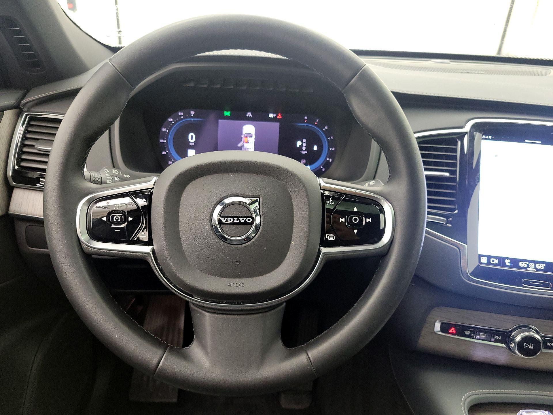 Thumbnail: 2023 Volvo XC90 - 10