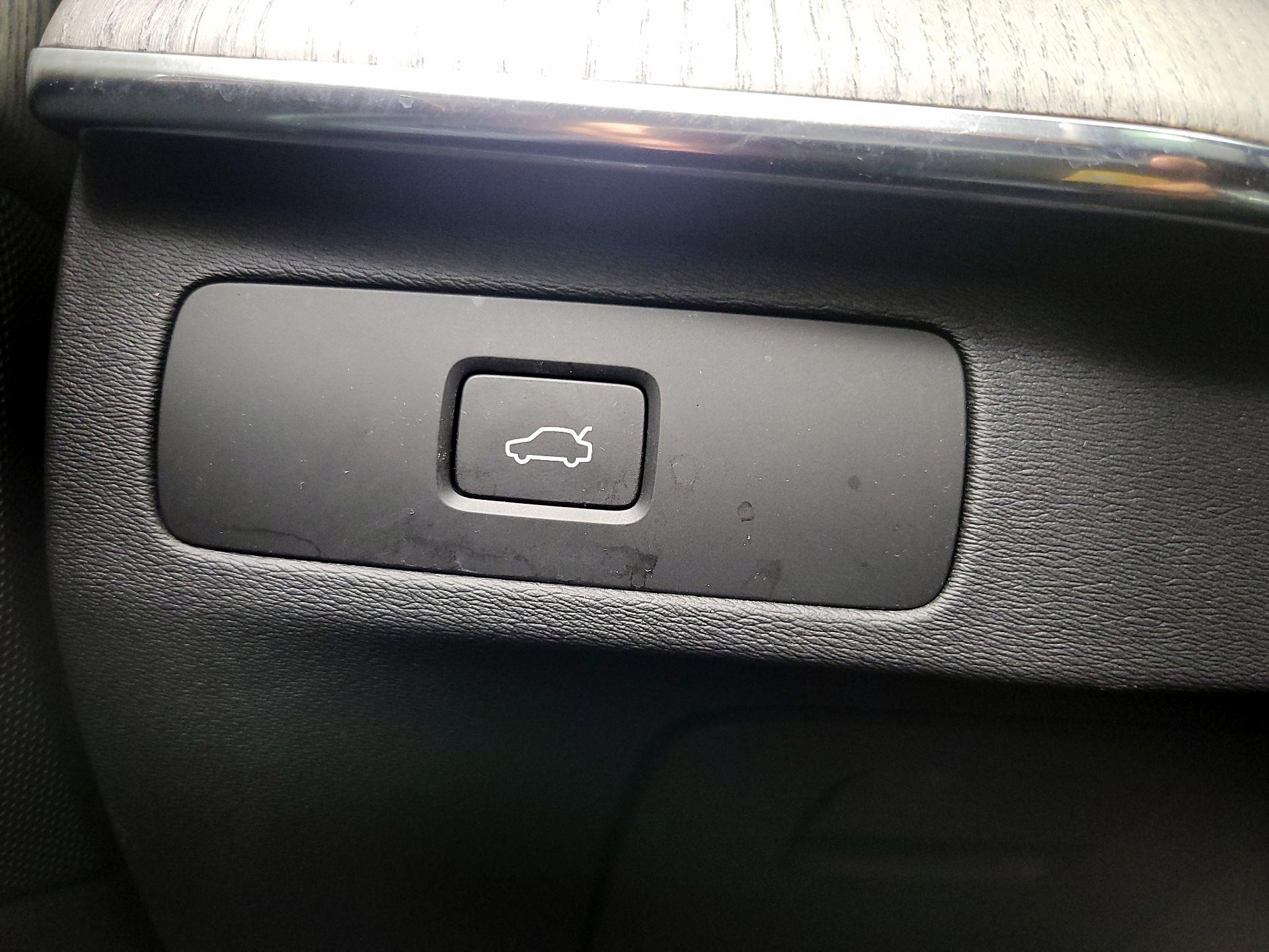 Thumbnail: 2023 Volvo XC90 - 13