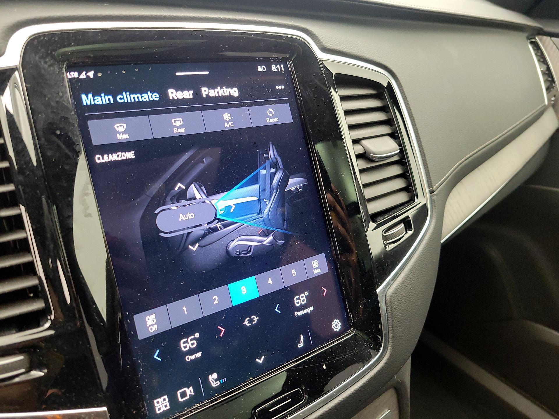 Thumbnail: 2023 Volvo XC90 - 17