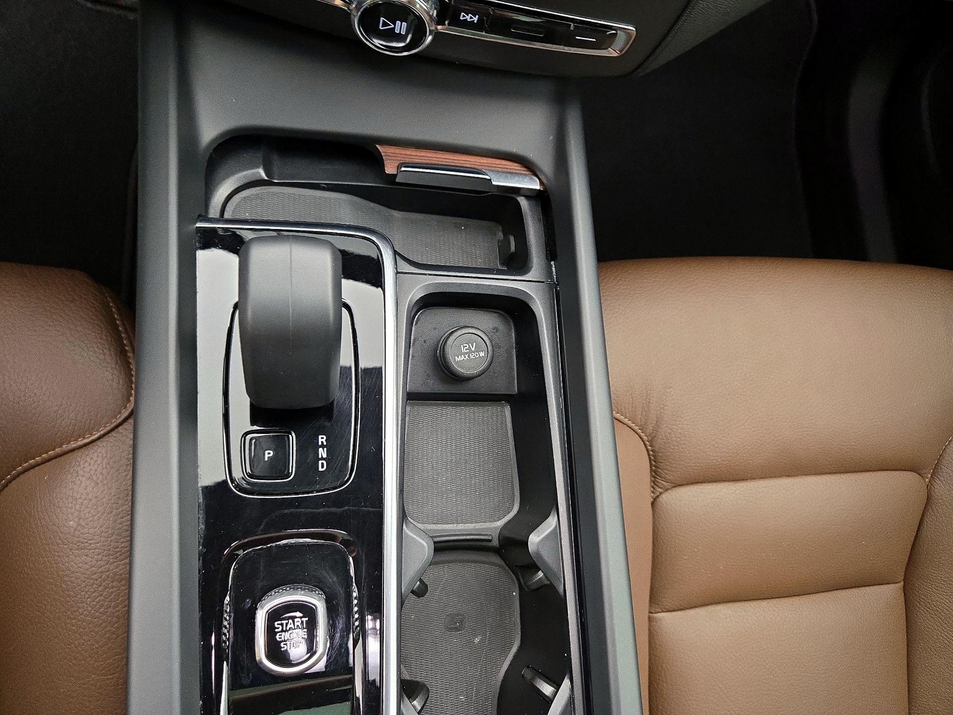 Thumbnail: 2023 Volvo XC60 - 17