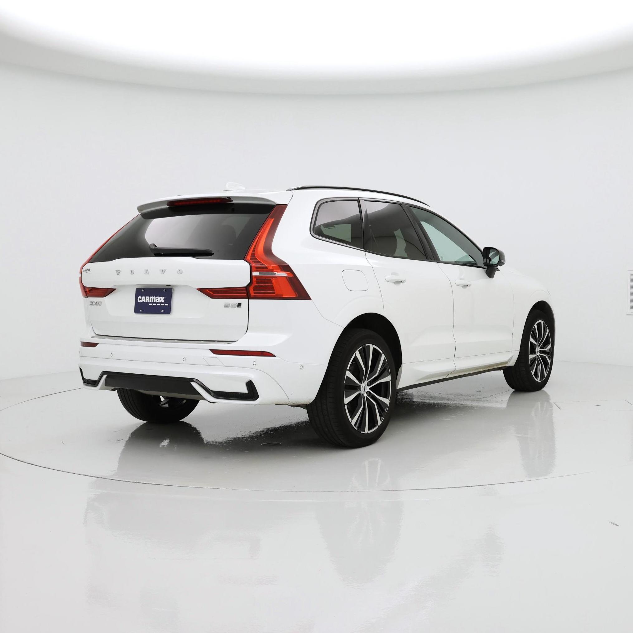 Thumbnail: 2023 Volvo XC60 - 8