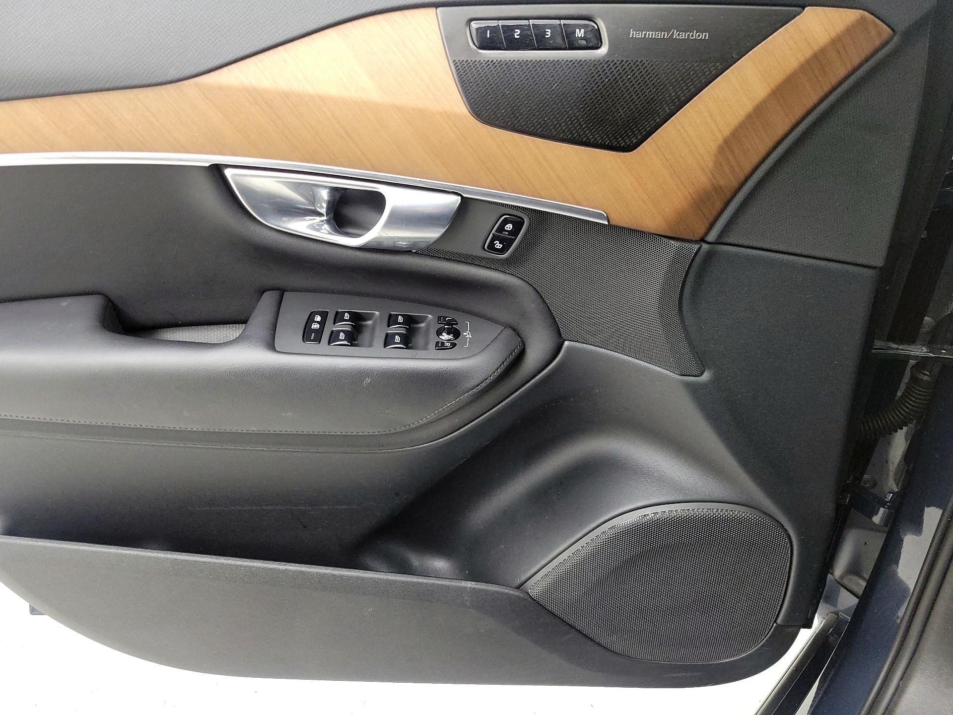 Thumbnail: 2023 Volvo XC90 - 12