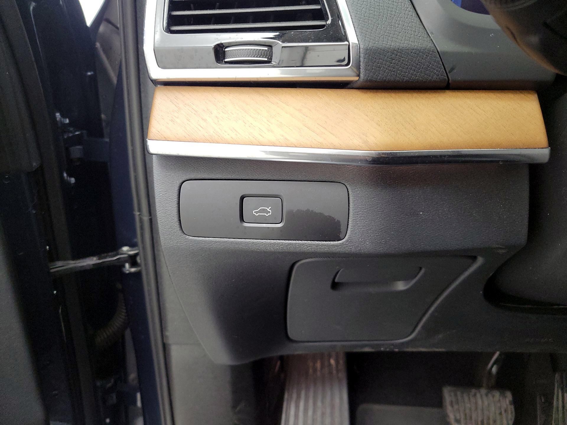 Thumbnail: 2023 Volvo XC90 - 13