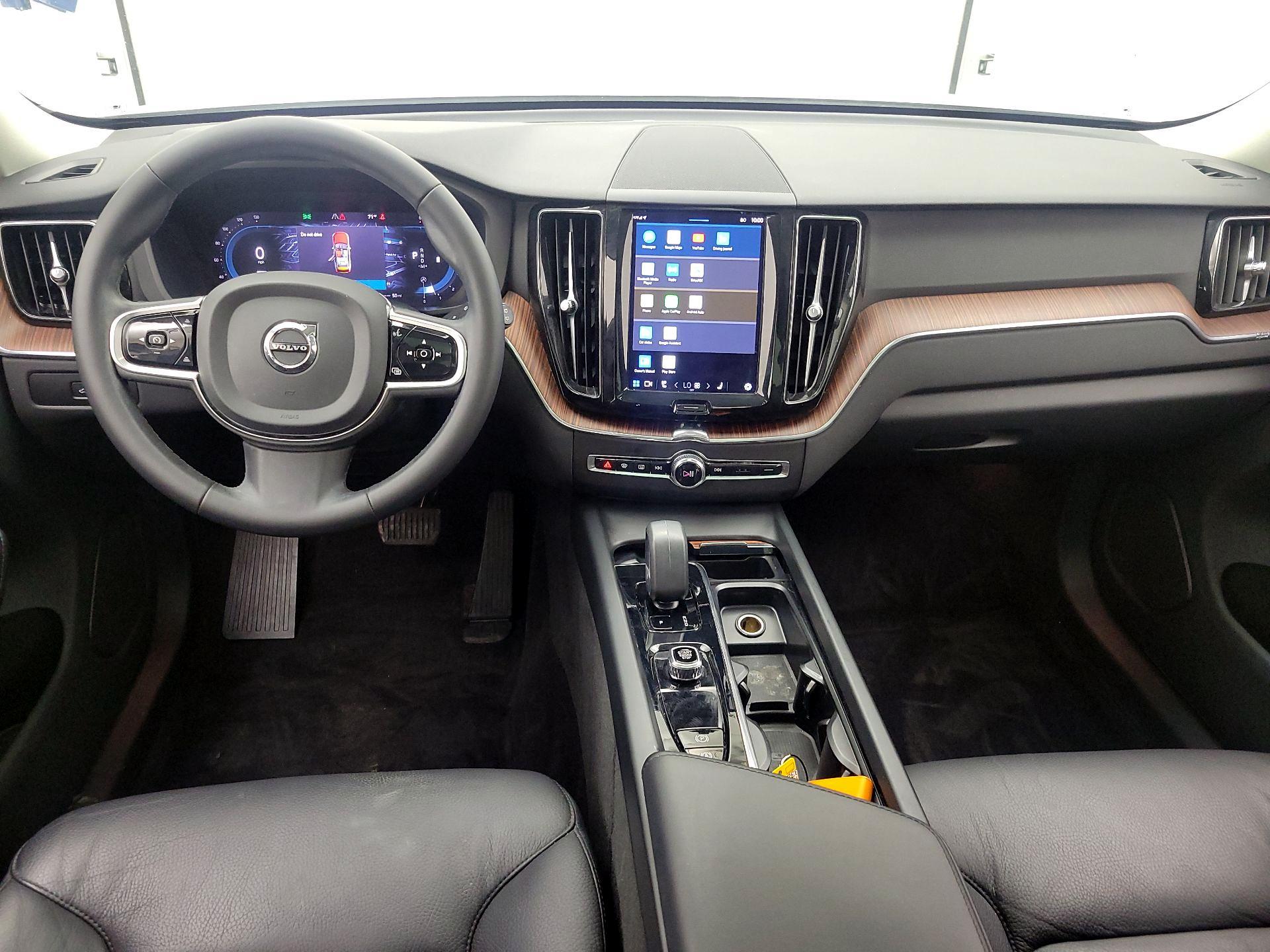 Thumbnail: 2023 Volvo XC60 - 9