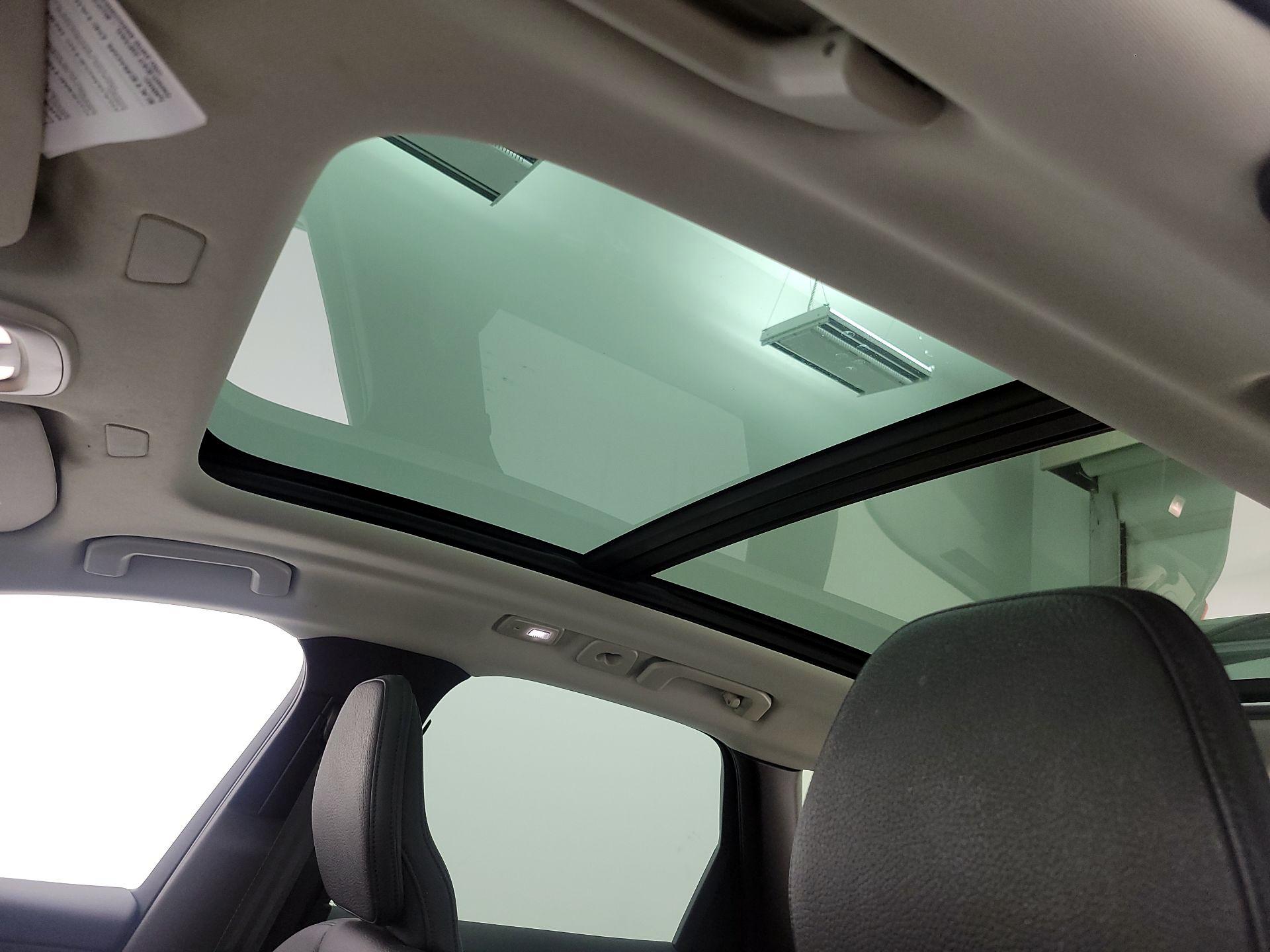 Thumbnail: 2023 Volvo XC60 - 19