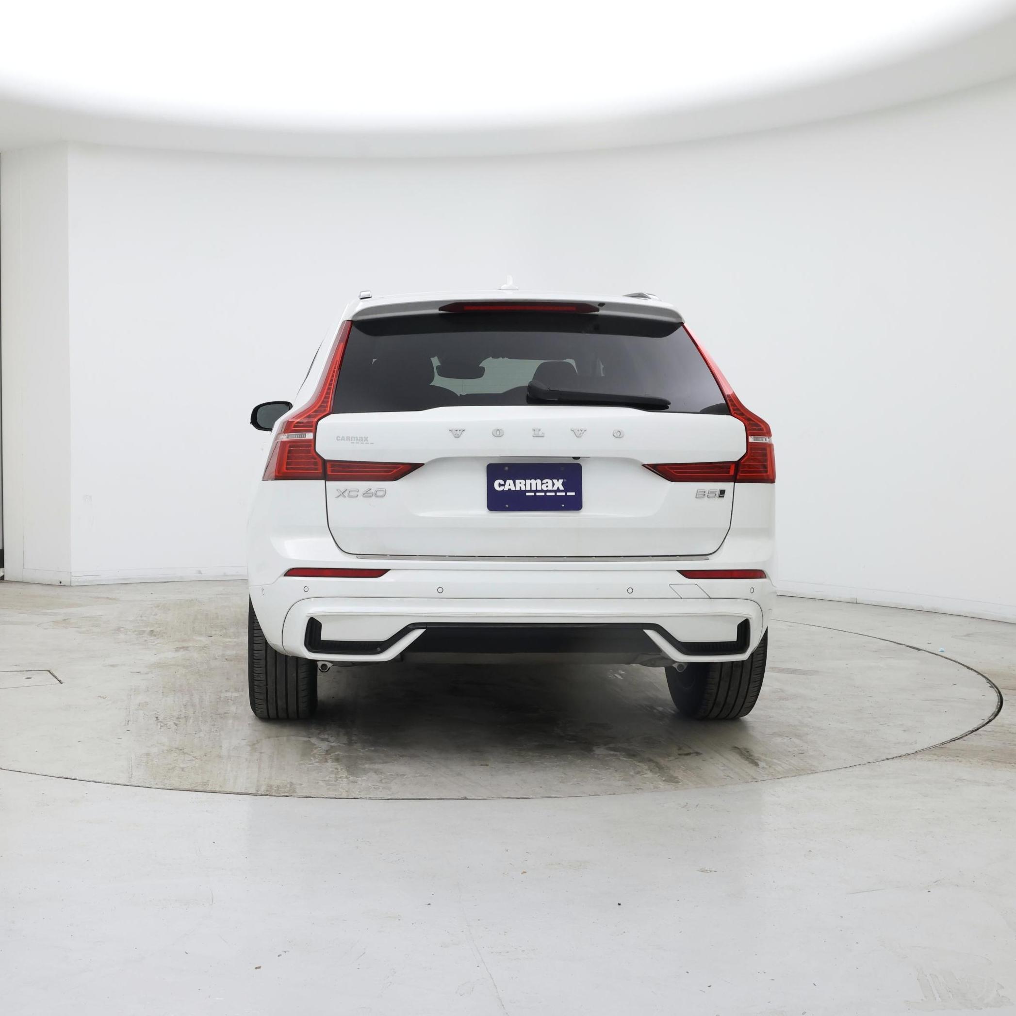 Thumbnail: 2023 Volvo XC60 - 6