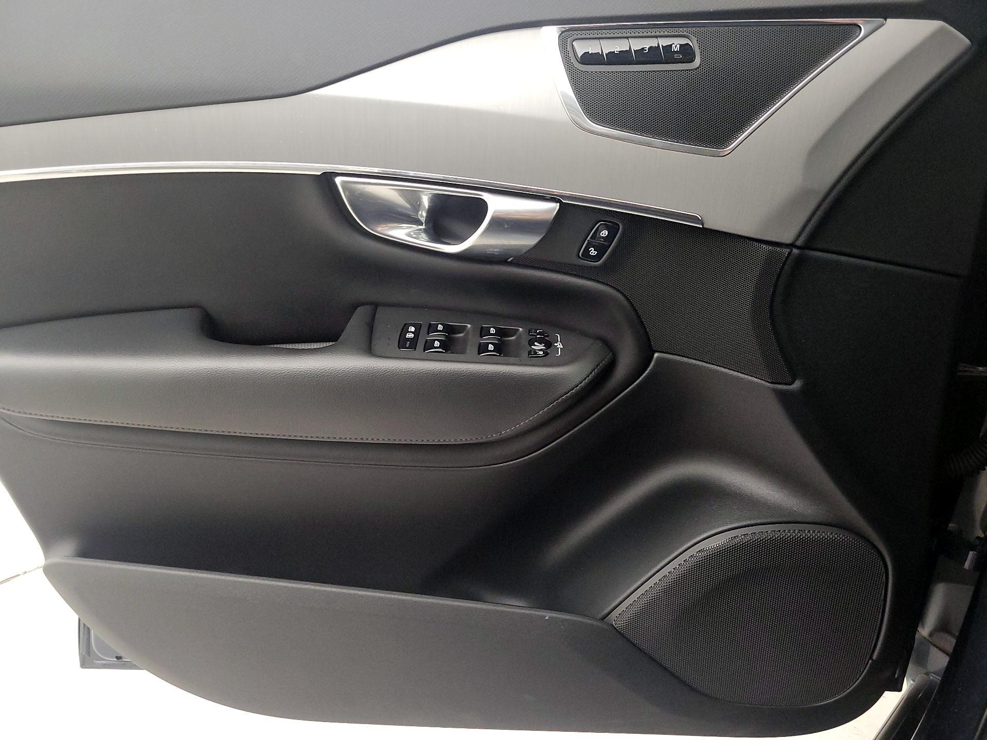 Thumbnail: 2023 Volvo XC90 - 12