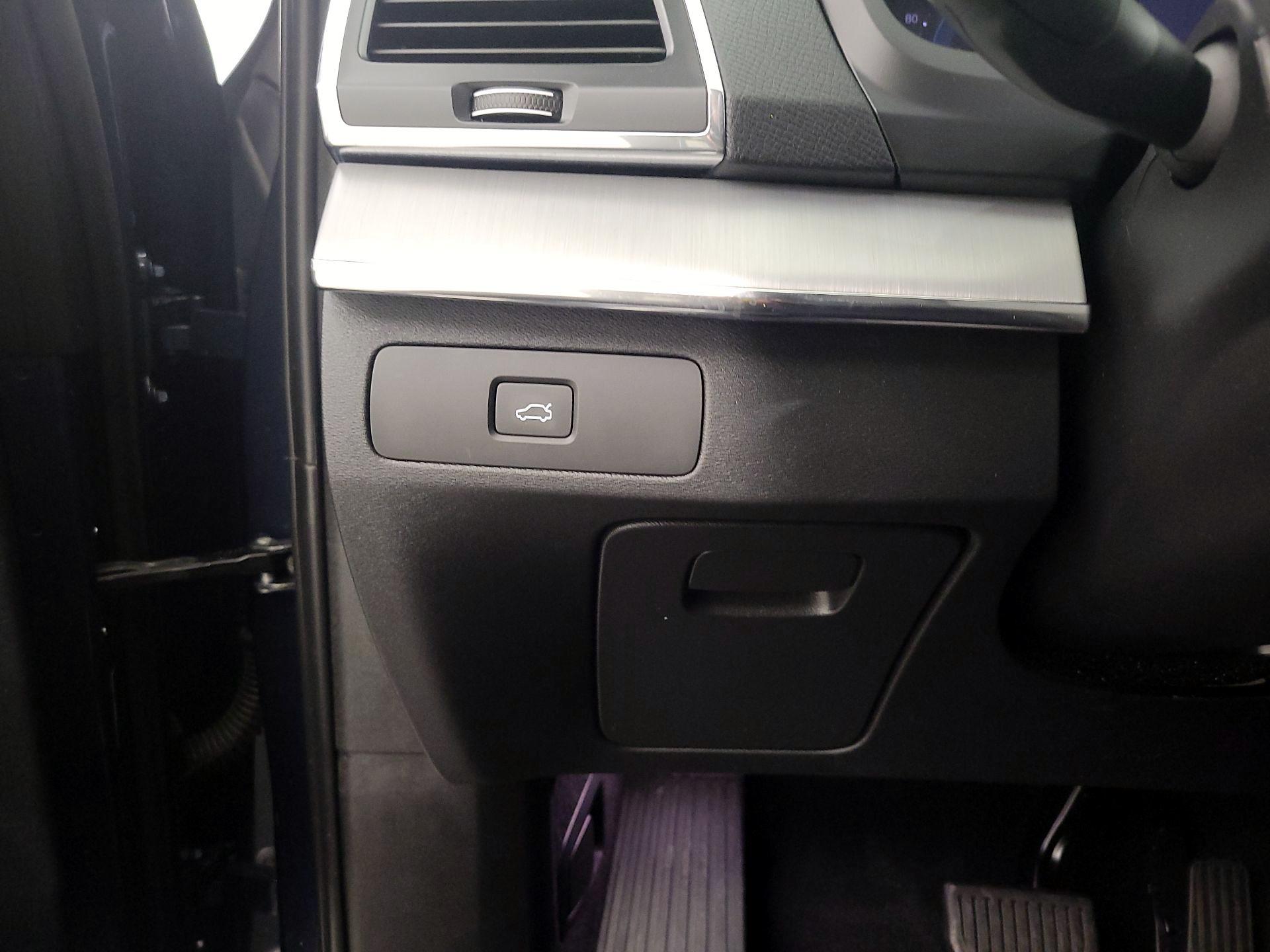 Thumbnail: 2023 Volvo XC90 - 13