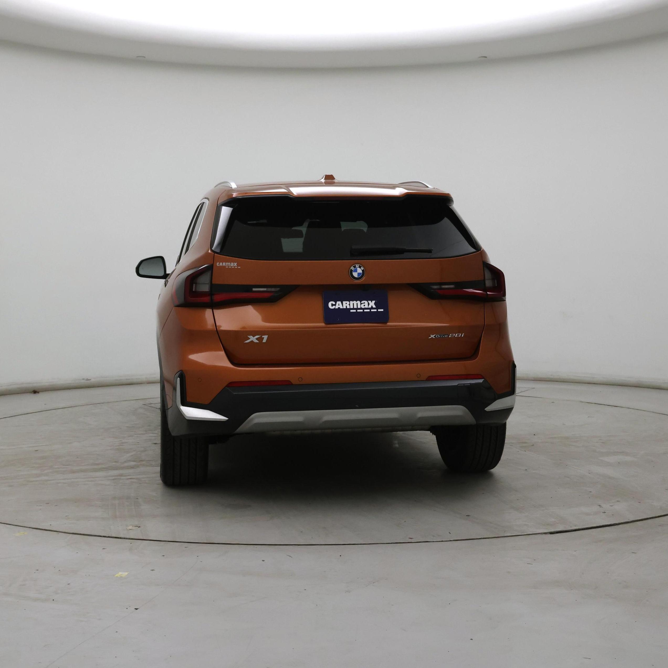 Thumbnail: 2023 BMW X1 - 6