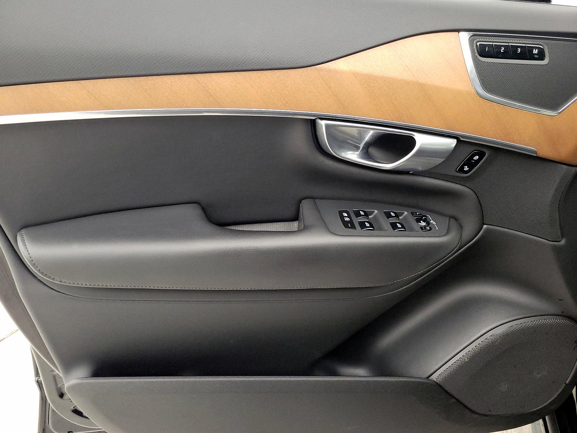 Thumbnail: 2023 Volvo XC90 - 12