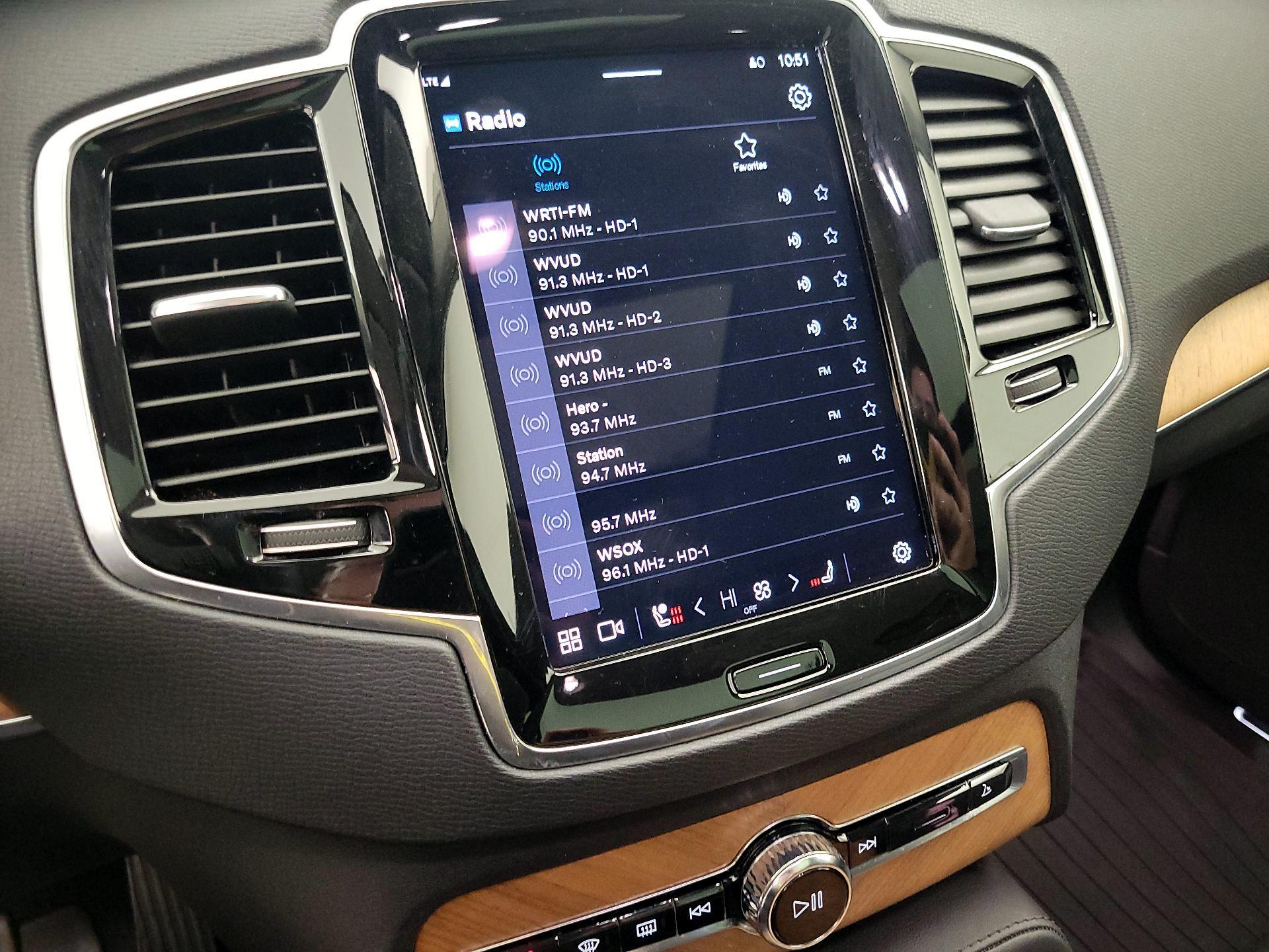 Thumbnail: 2023 Volvo XC90 - 15