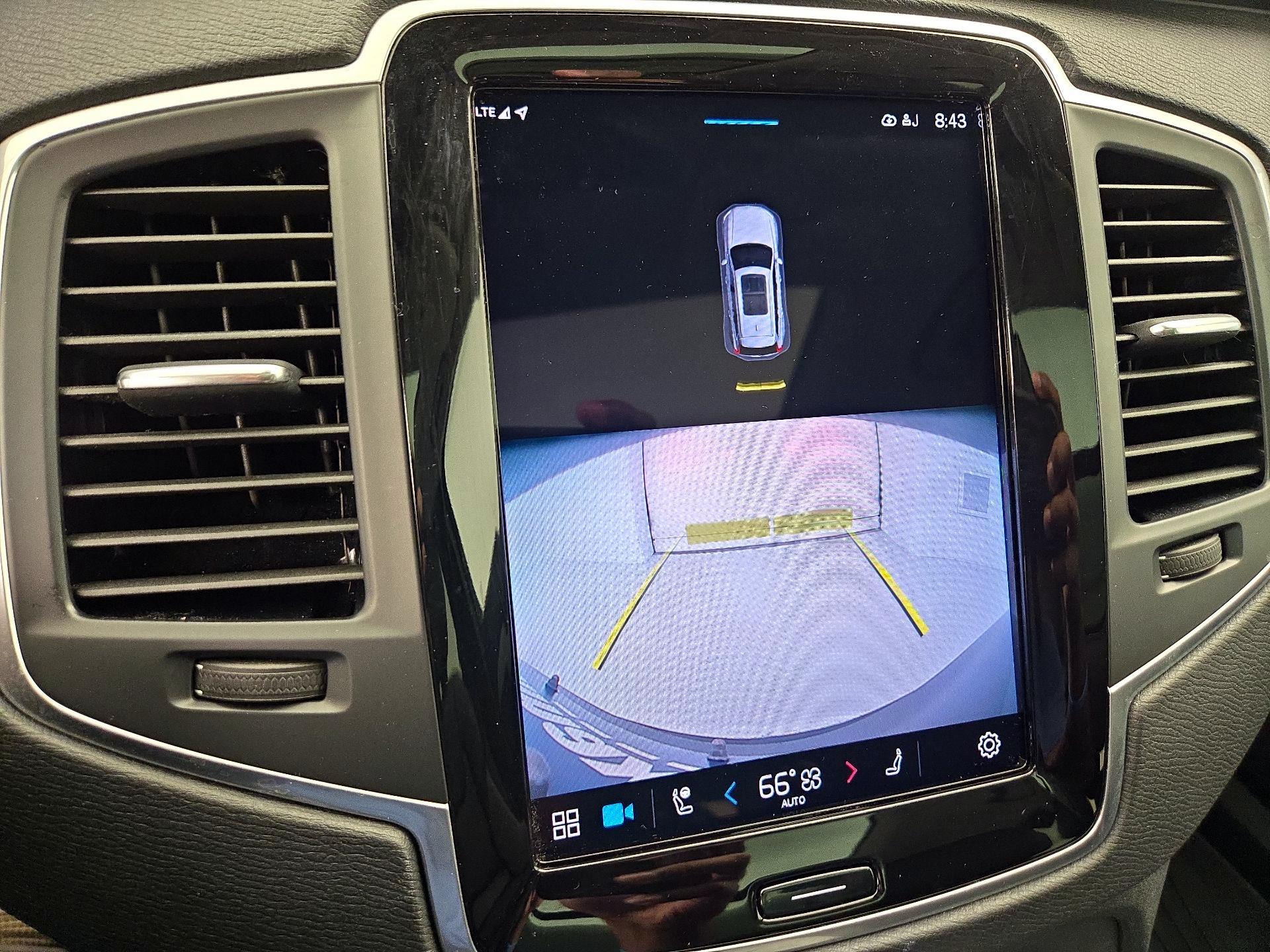 Thumbnail: 2023 Volvo XC90 - 15