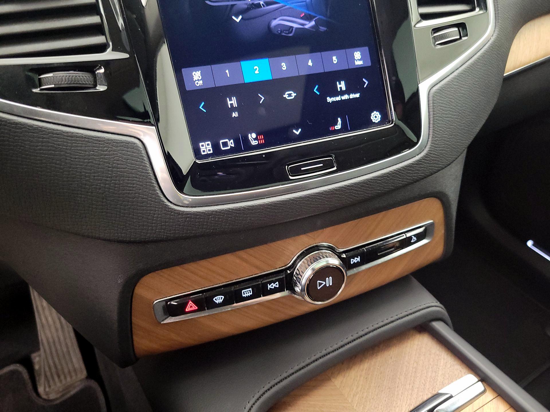 Thumbnail: 2024 Volvo XC90 - 16