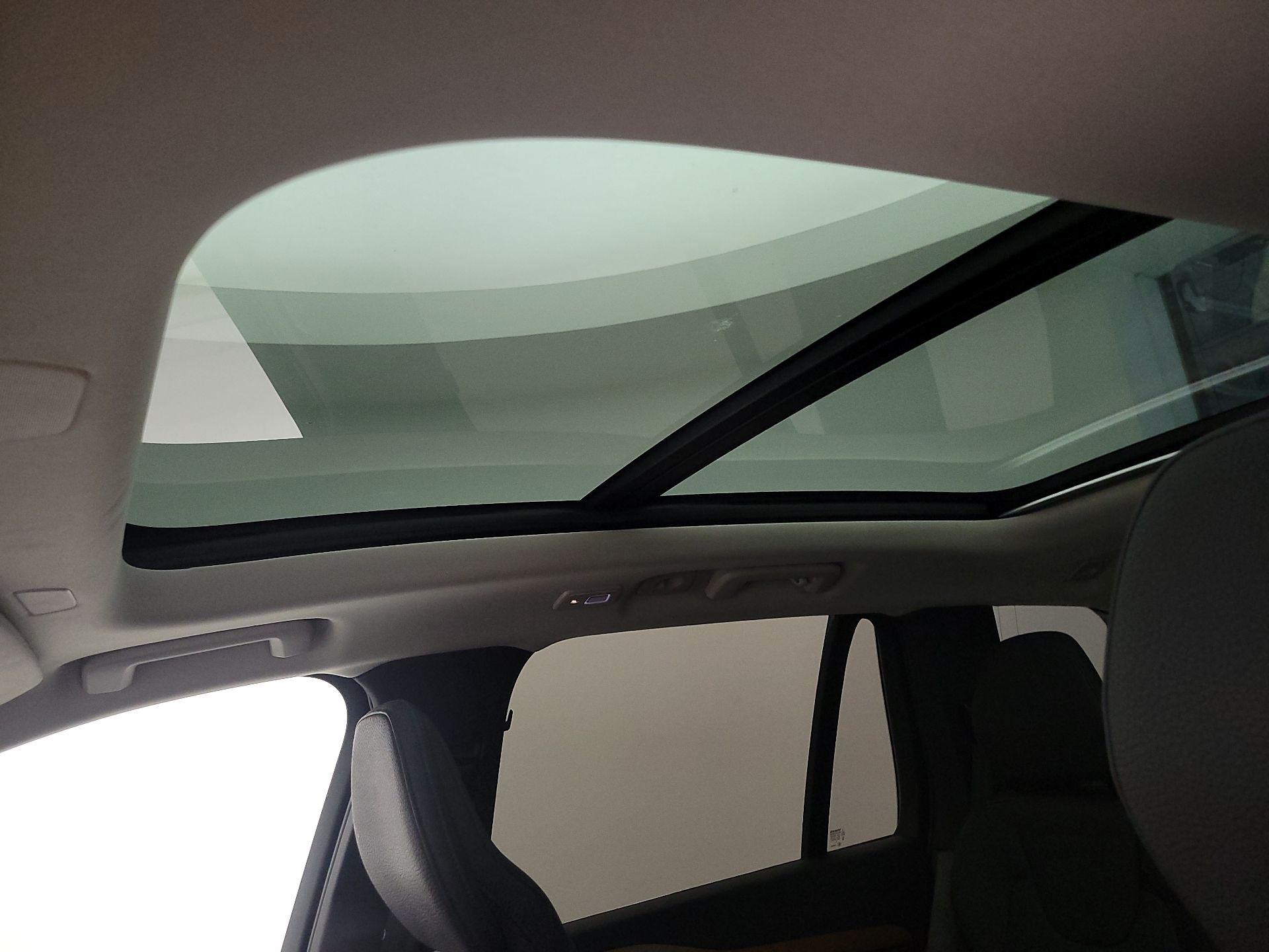 Thumbnail: 2024 Volvo XC90 - 19