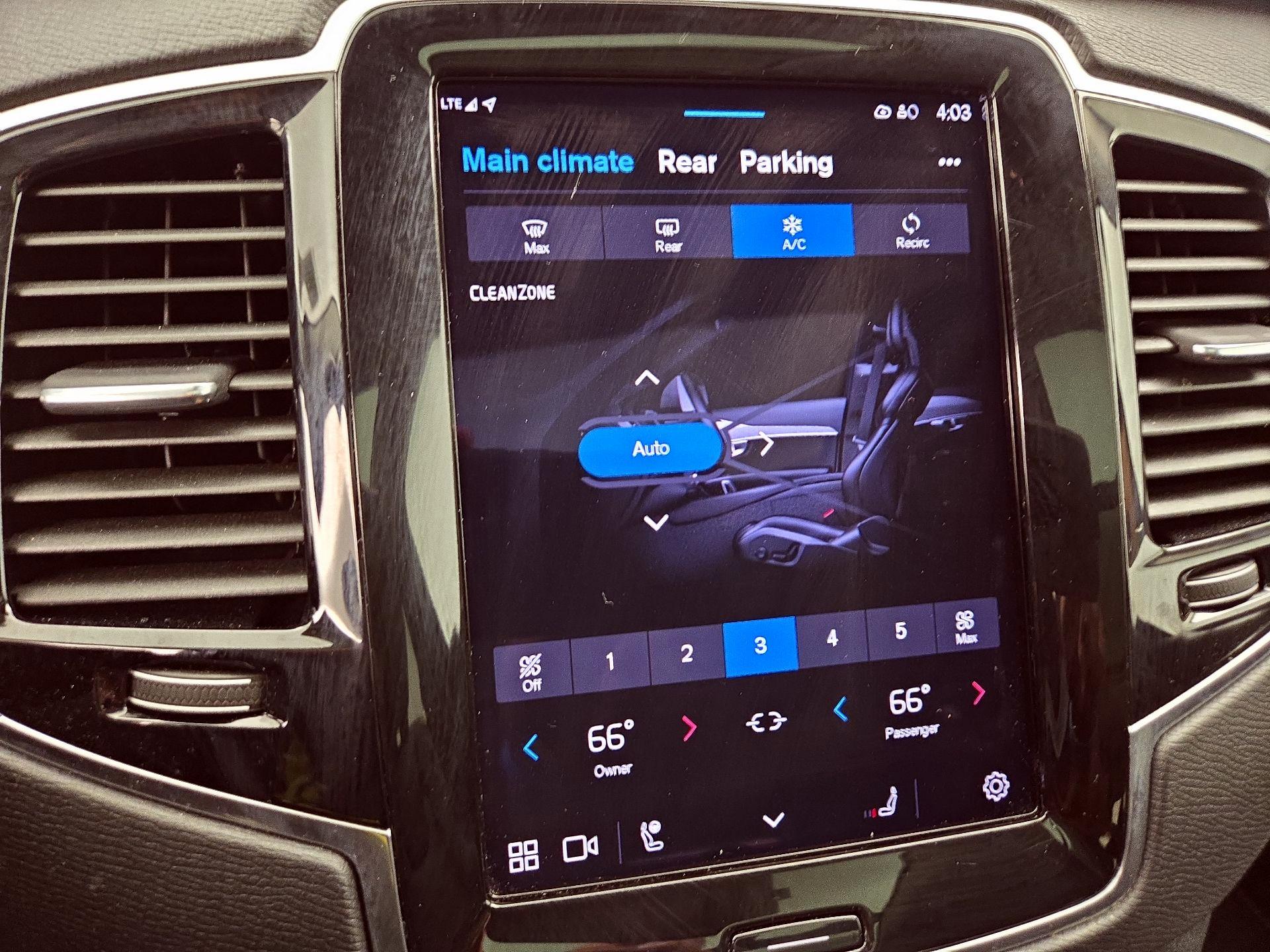 Thumbnail: 2023 Volvo XC90 - 17