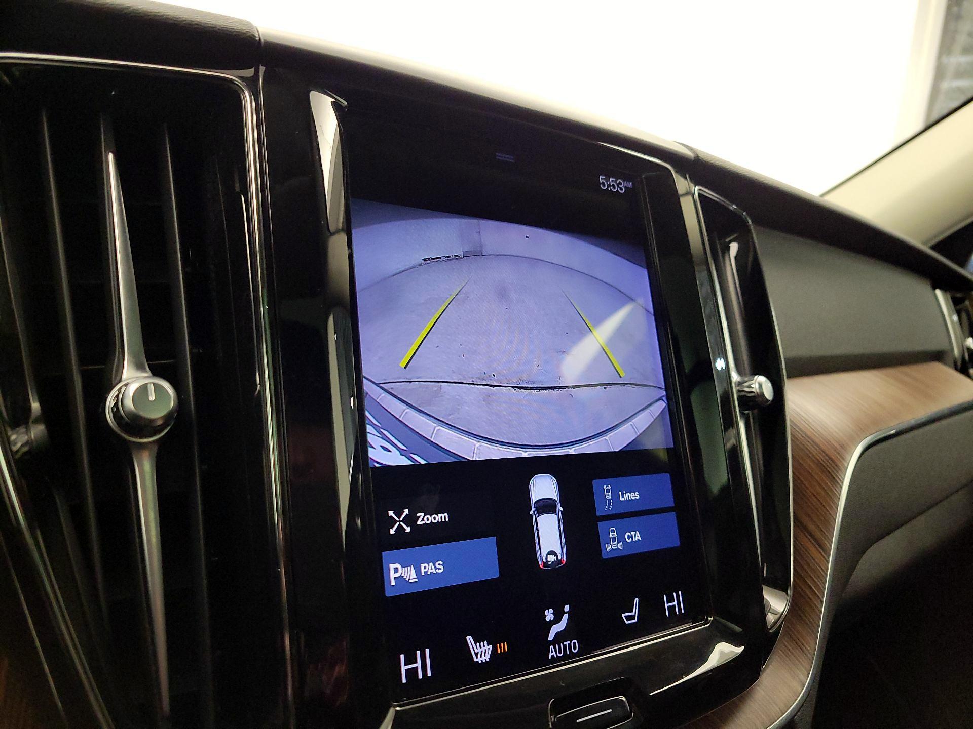 Thumbnail: 2021 Volvo XC60 - 14