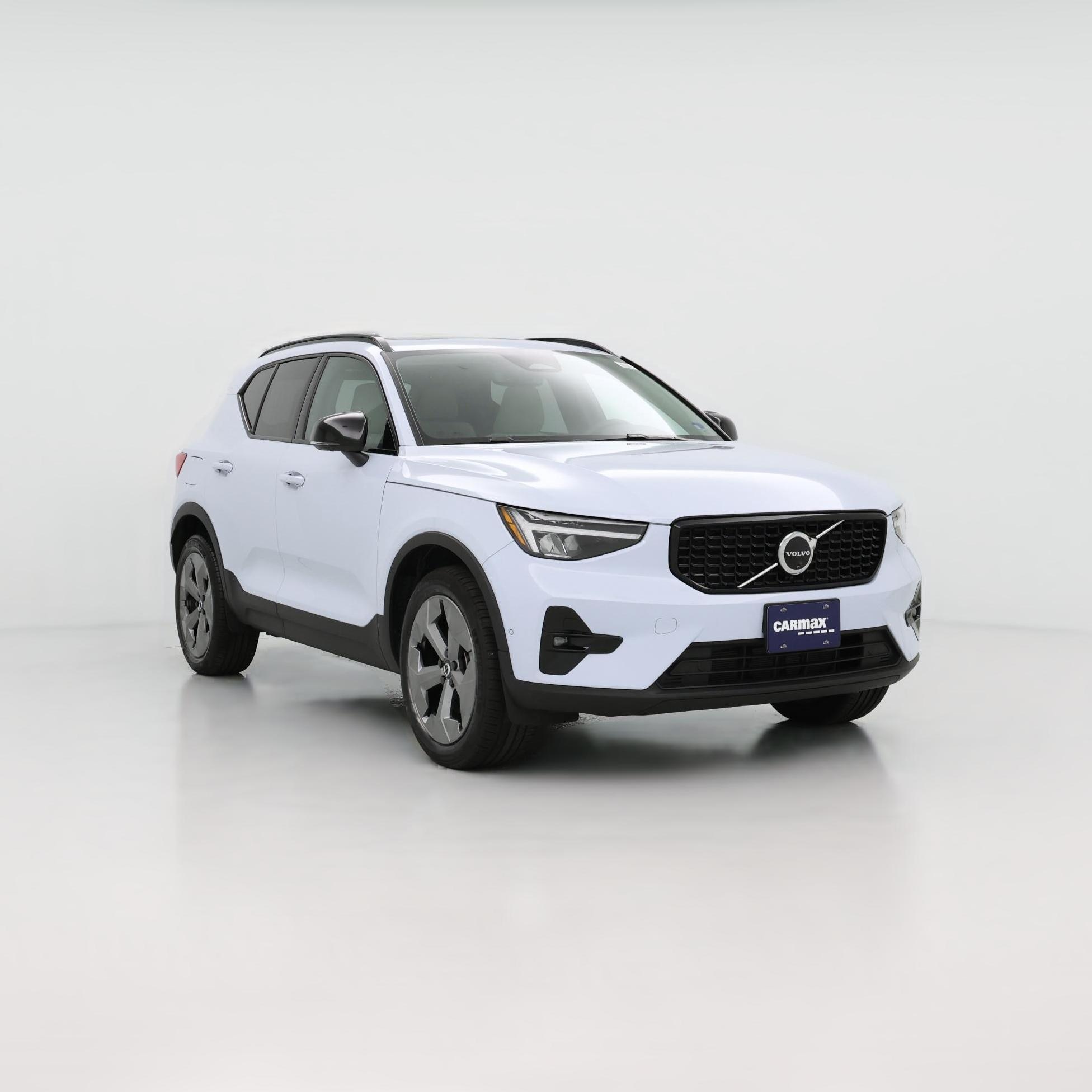 Thumbnail: 2024 Volvo XC40 - 1