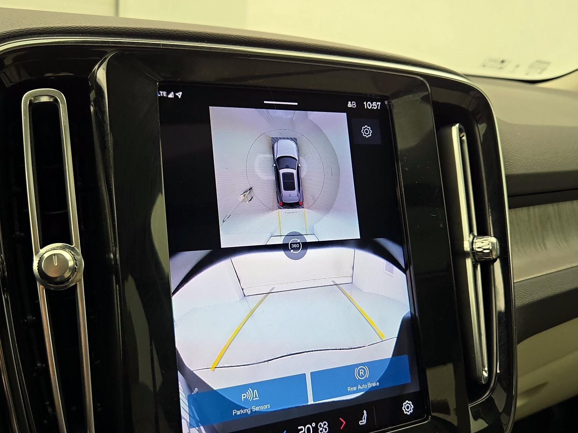 Thumbnail: 2024 Volvo XC40 - 15