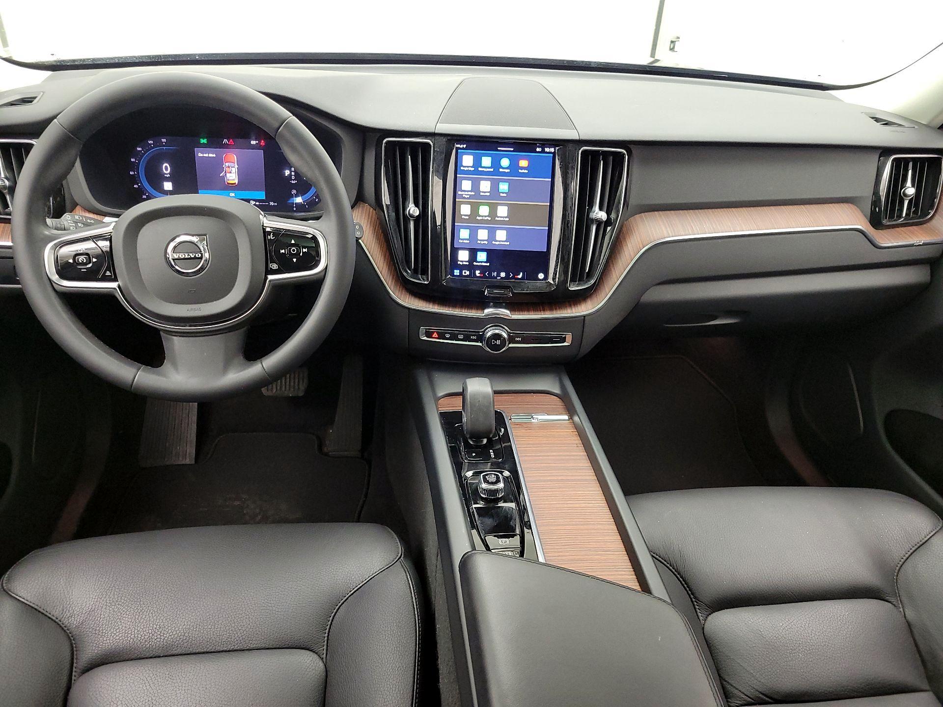 Thumbnail: 2023 Volvo XC60 - 9