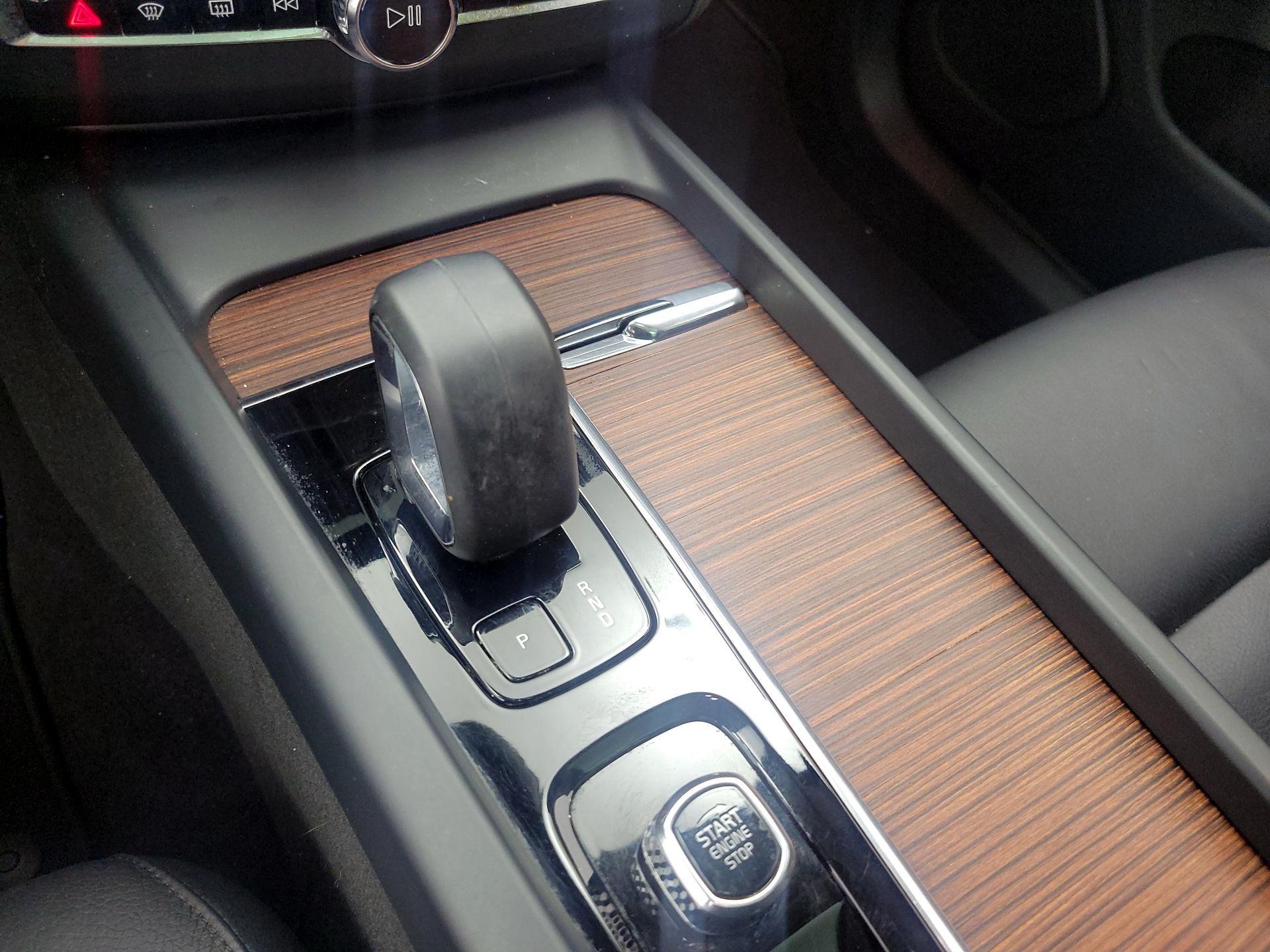 Thumbnail: 2023 Volvo XC60 - 17