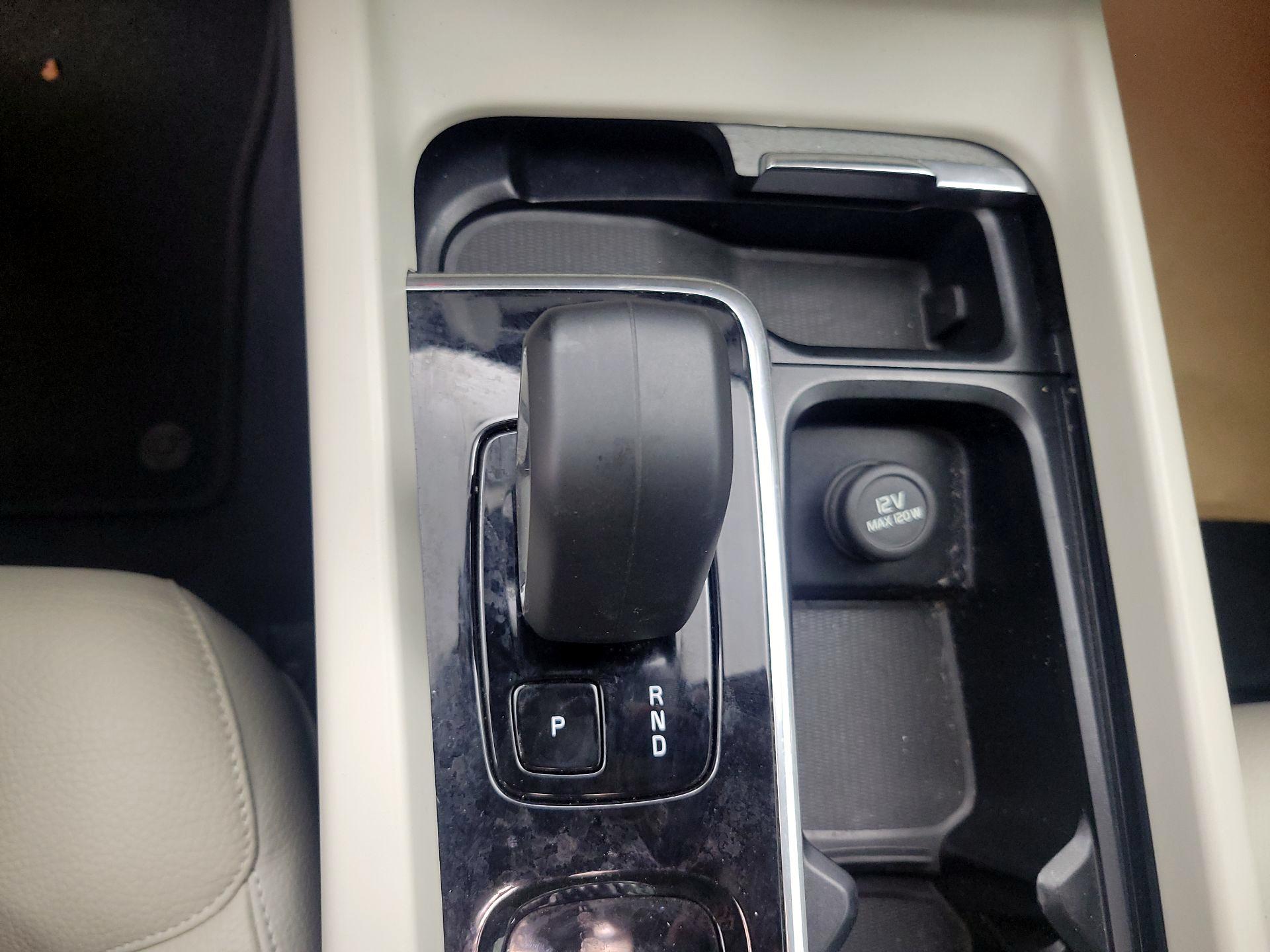 Thumbnail: 2023 Volvo XC60 - 18