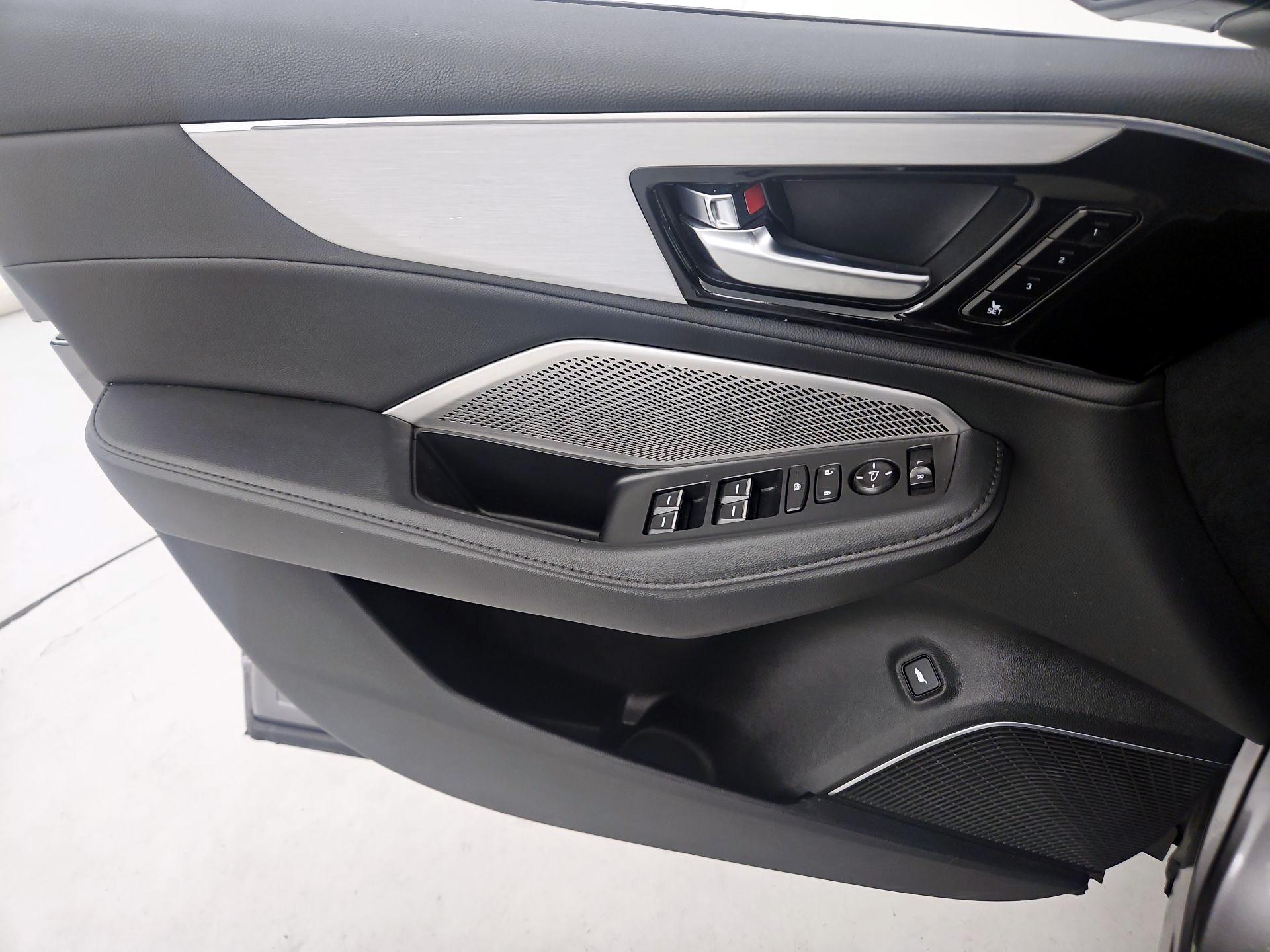 Thumbnail: 2023 Acura MDX - 12