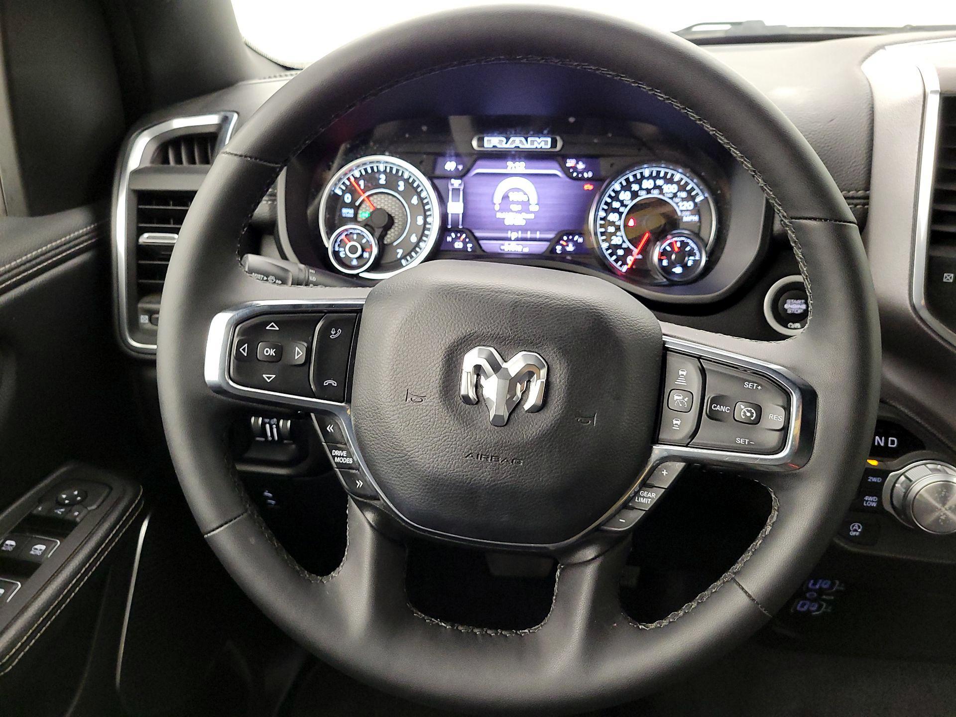 Thumbnail: 2025 RAM 1500 - 10