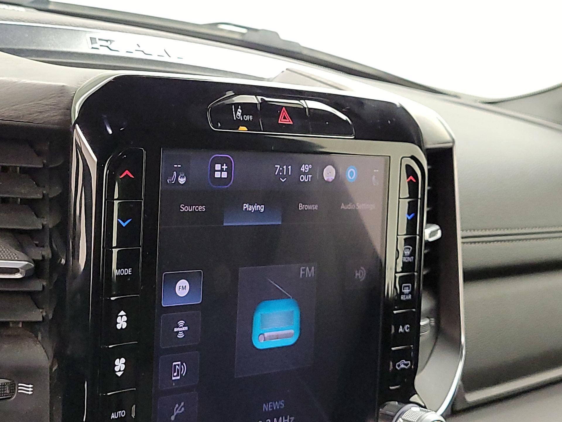 Thumbnail: 2025 RAM 1500 - 17