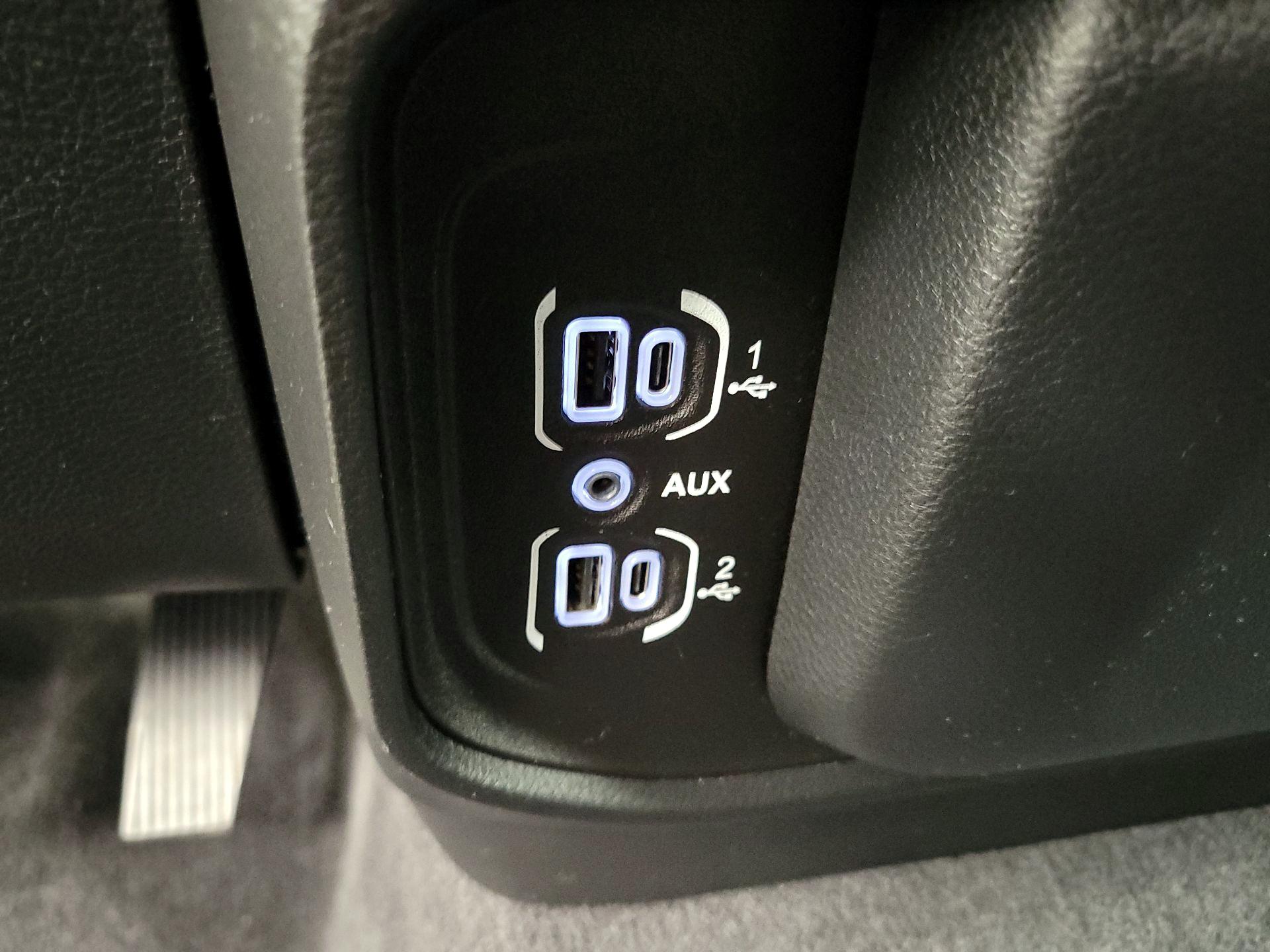 Thumbnail: 2025 RAM 1500 - 19