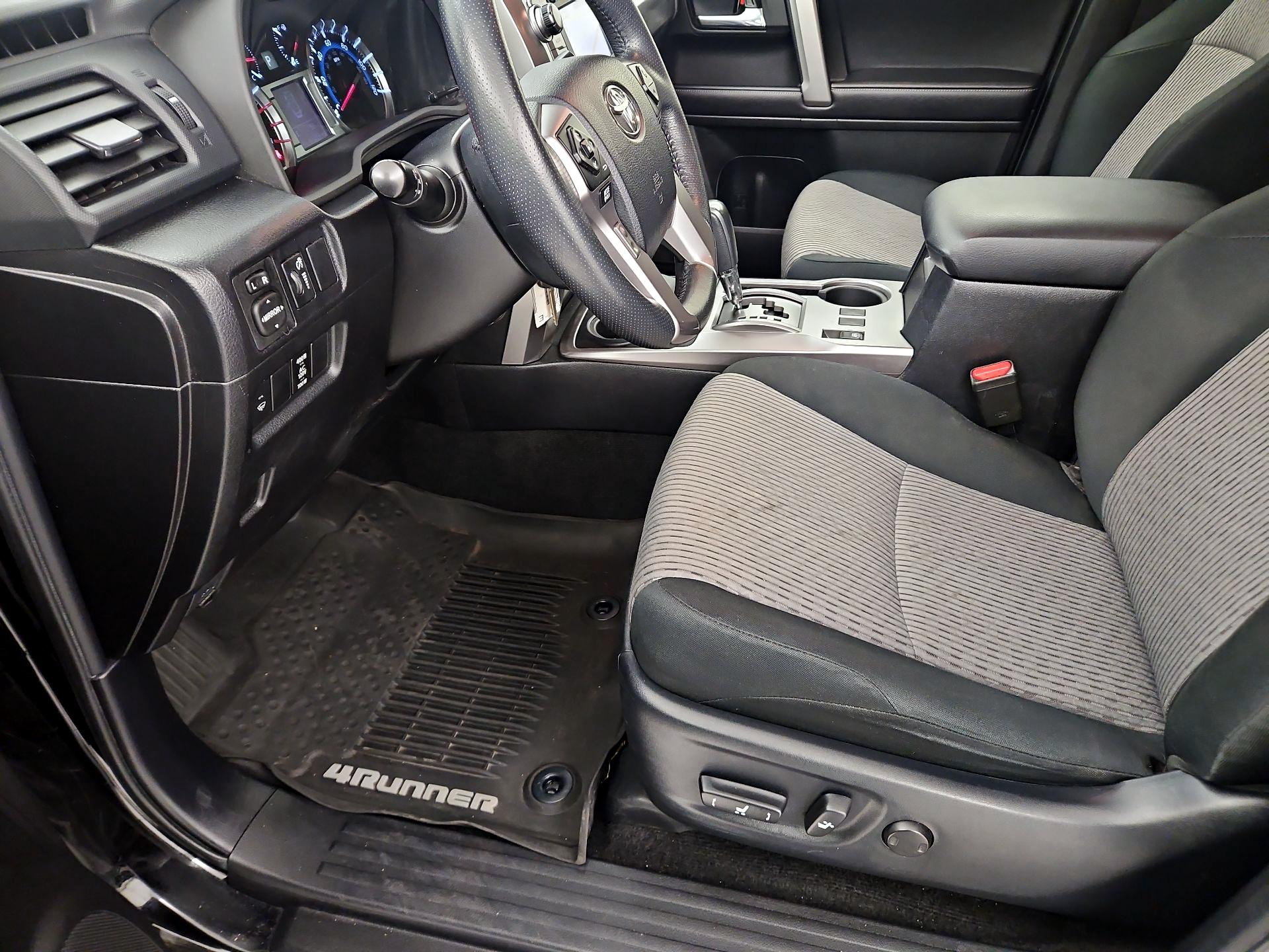 Thumbnail: 2019 Toyota 4Runner - 11