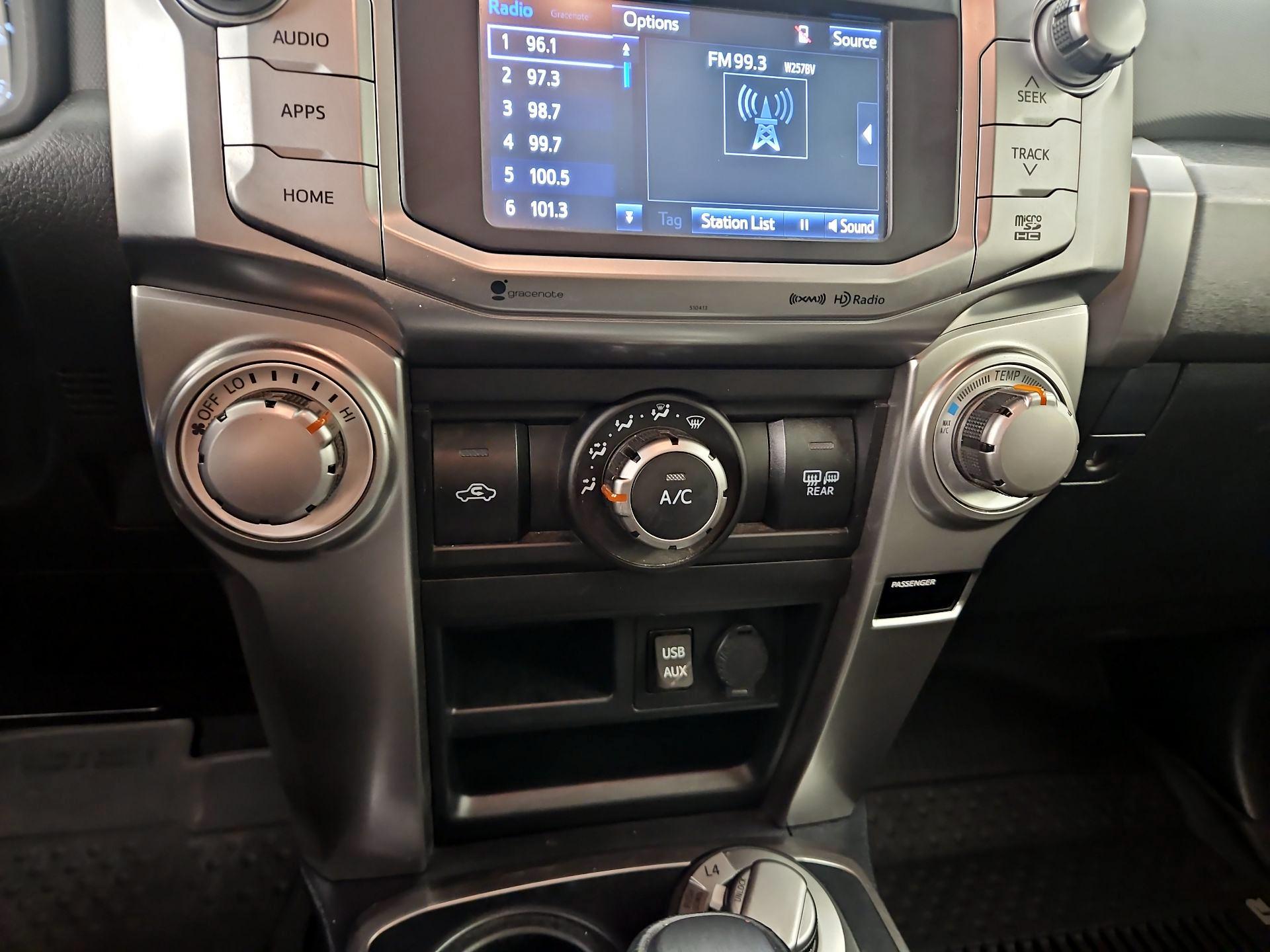 Thumbnail: 2019 Toyota 4Runner - 17