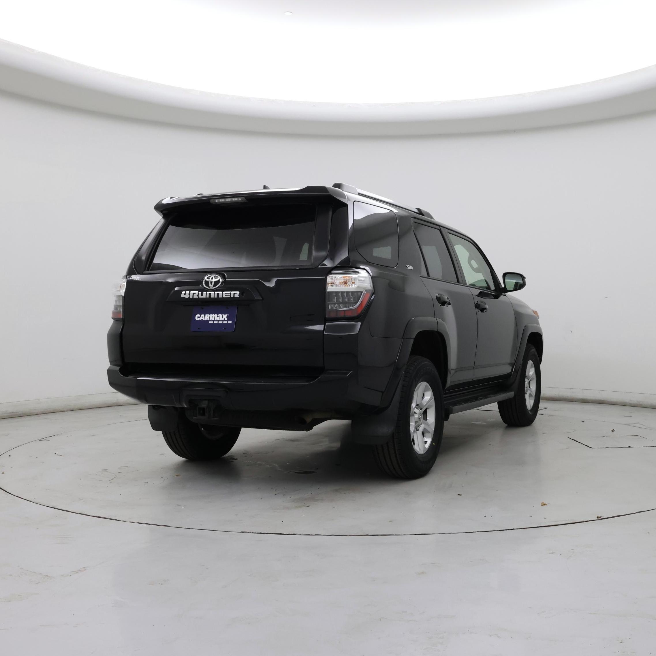 Thumbnail: 2019 Toyota 4Runner - 8