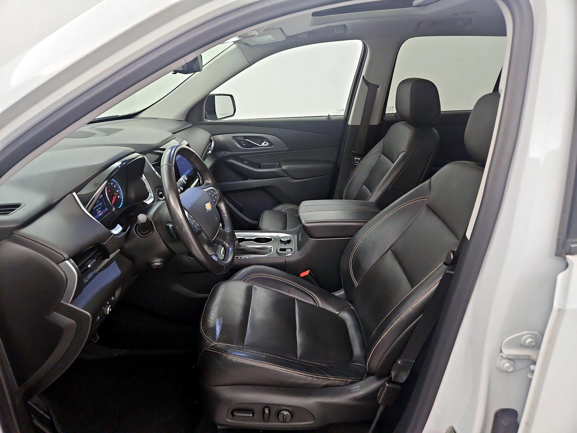 Thumbnail: 2020 Chevrolet Traverse - 11