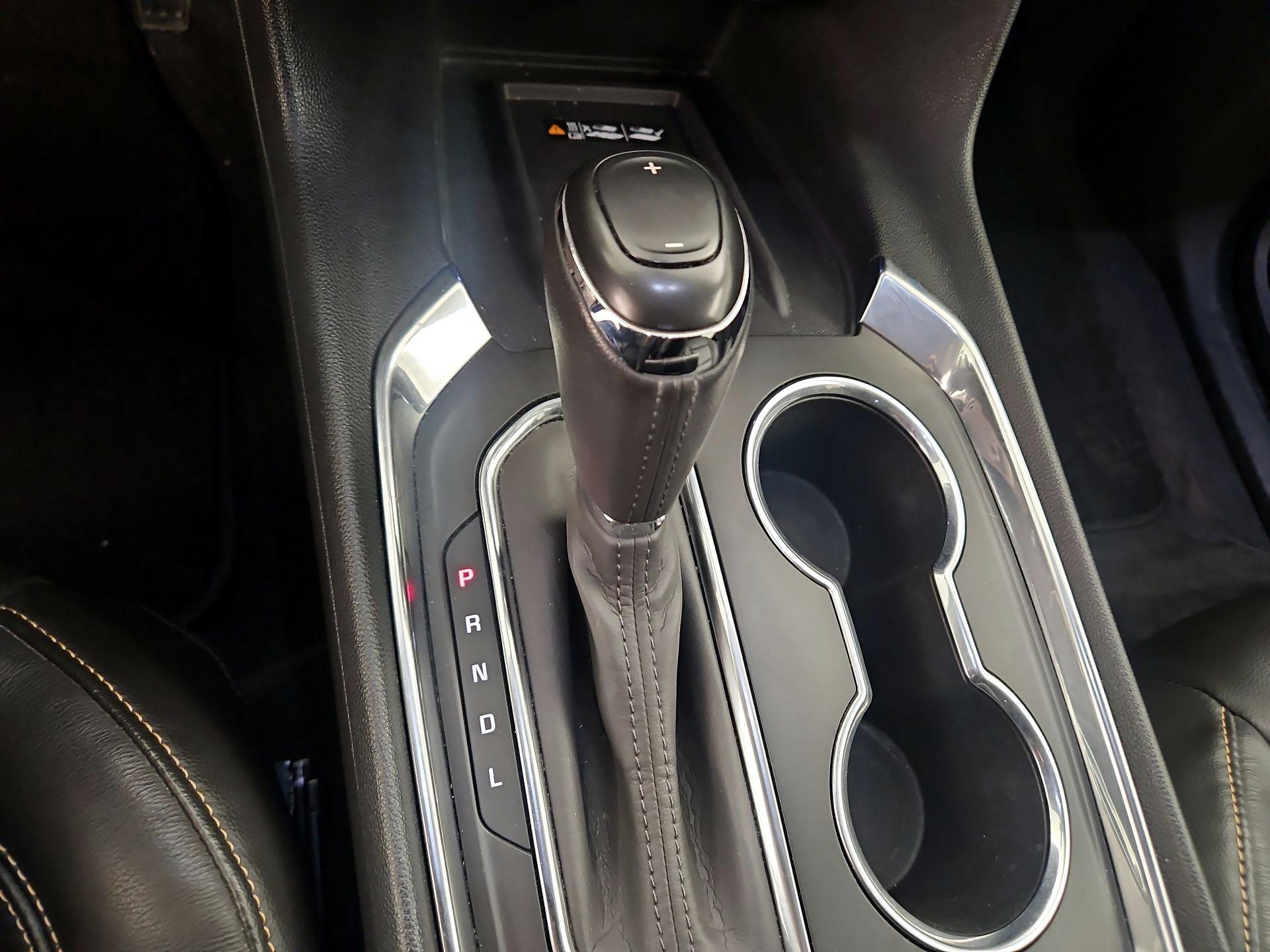 Thumbnail: 2020 Chevrolet Traverse - 18