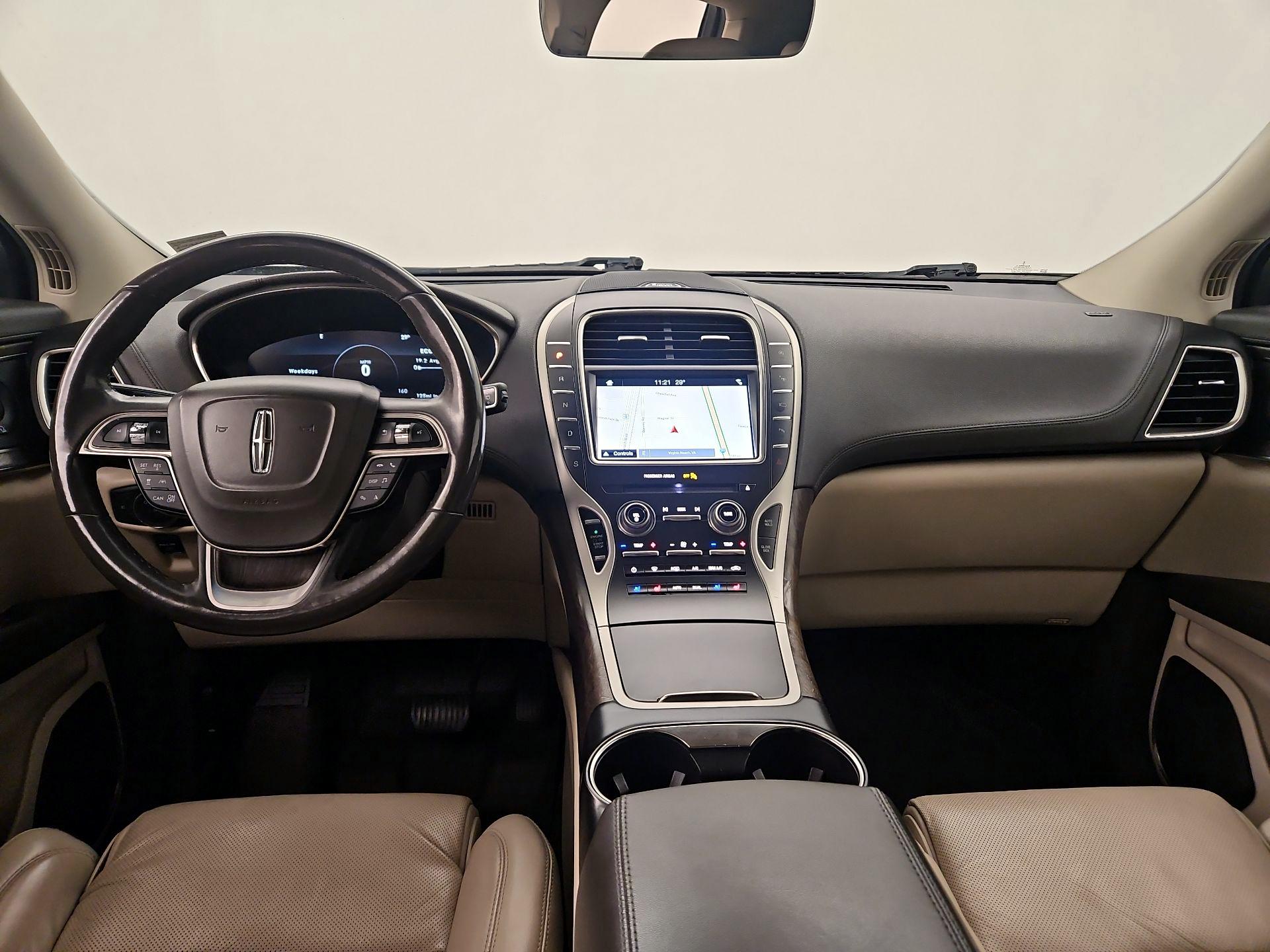 Thumbnail: 2019 Lincoln Nautilus - 9