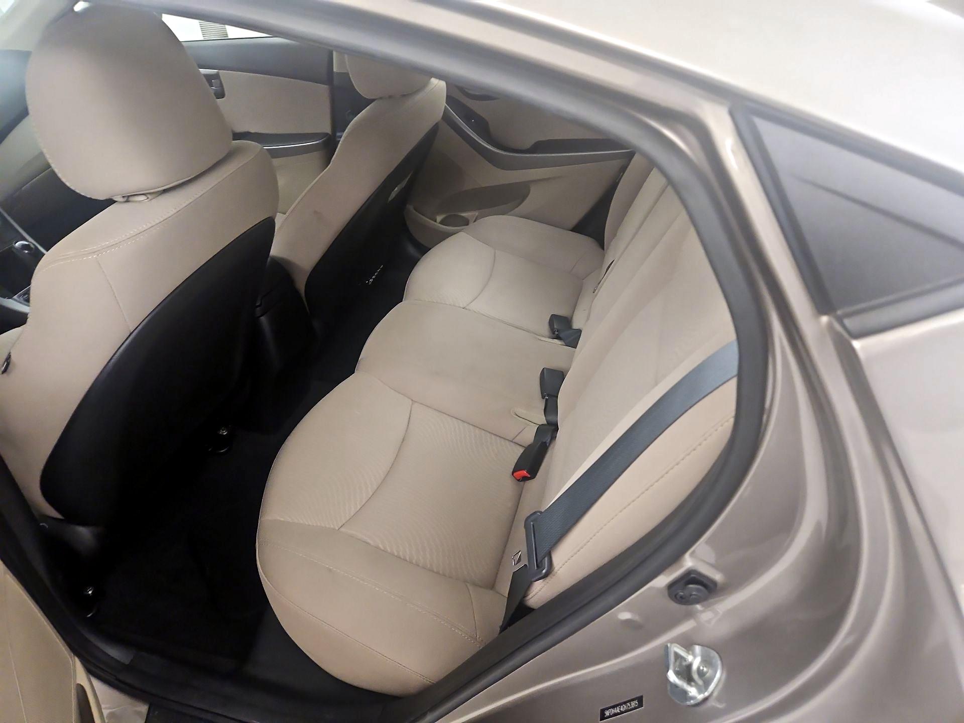 Thumbnail: 2016 Hyundai Elantra - 19