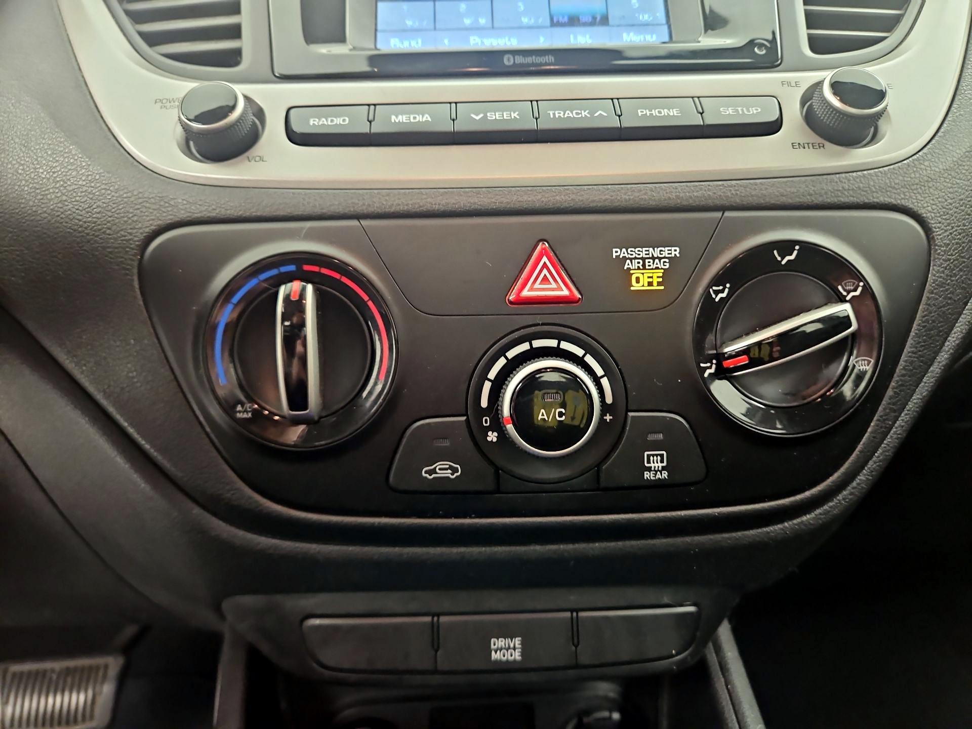 Thumbnail: 2020 Hyundai Accent - 16