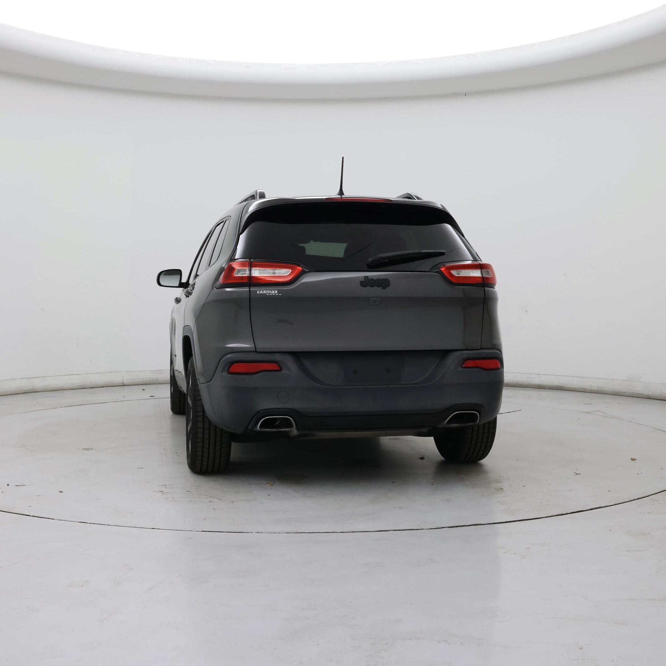 Thumbnail: 2017 Jeep Cherokee - 6