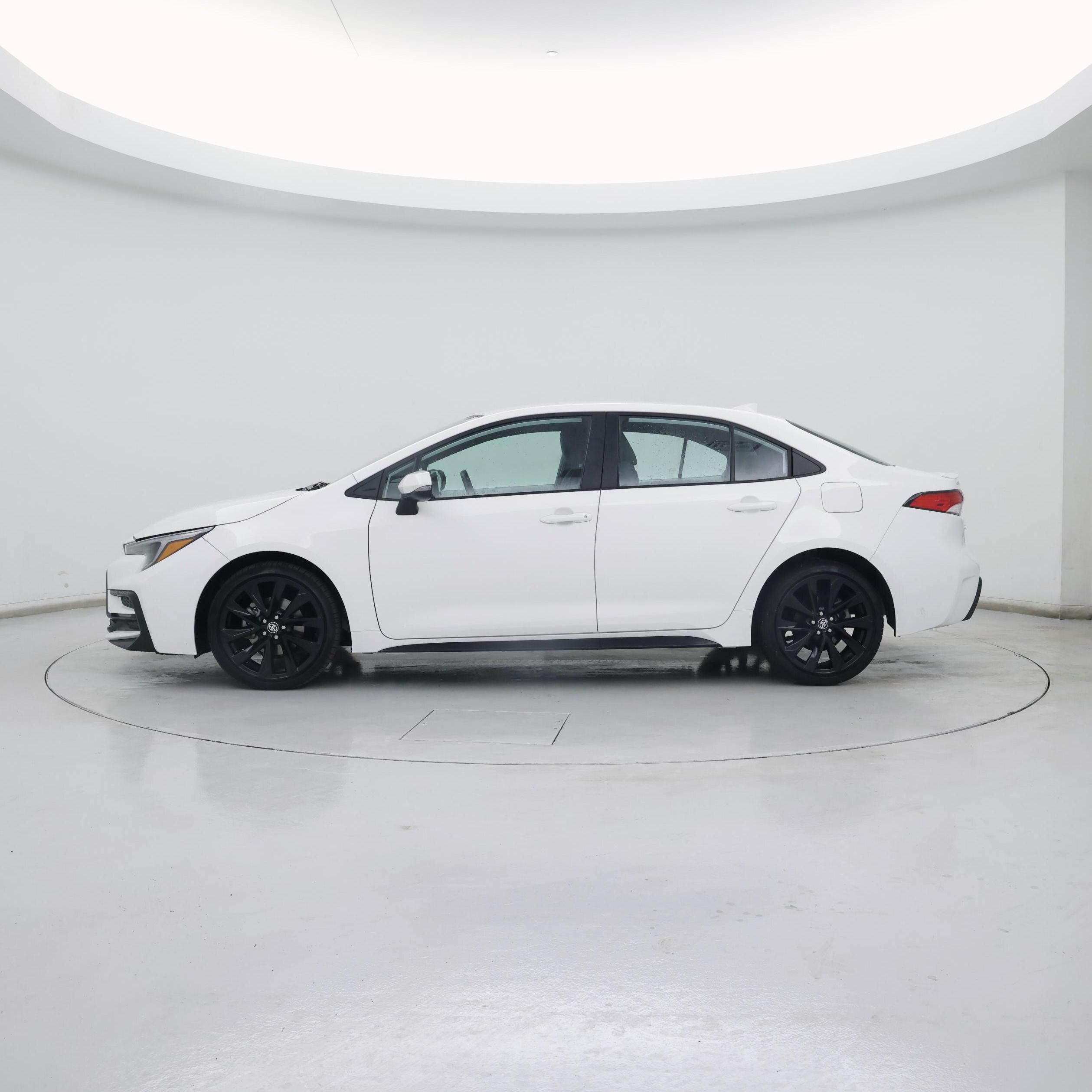 Thumbnail: 2023 Toyota Corolla - 3