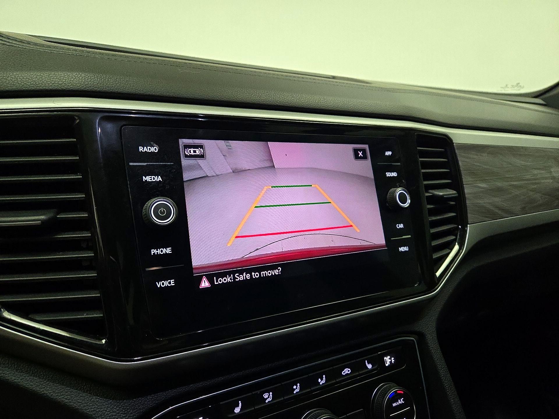 Thumbnail: 2023 Volkswagen Atlas - 14