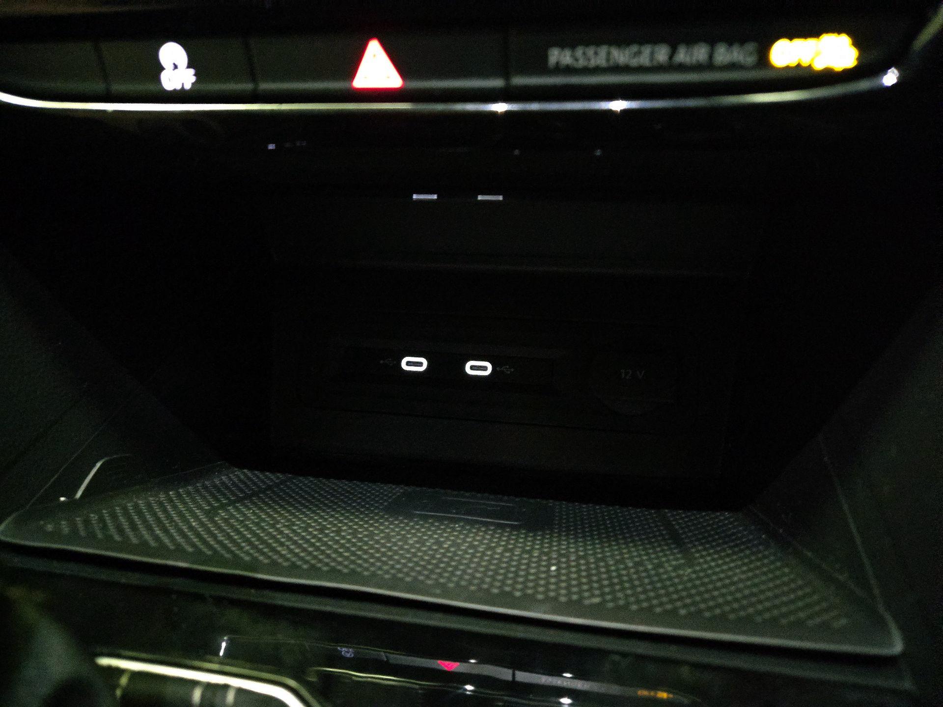 Thumbnail: 2023 Volkswagen Atlas - 18