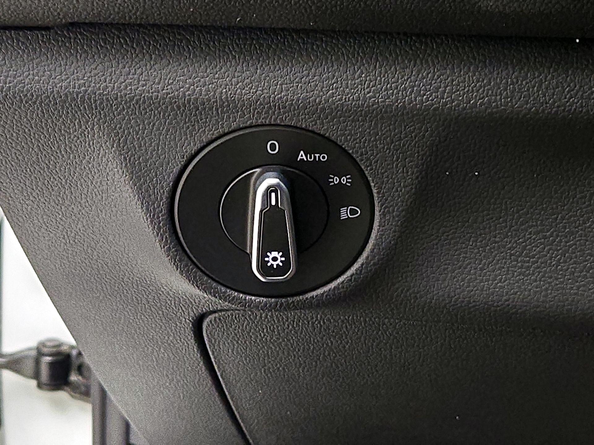 Thumbnail: 2023 Volkswagen Jetta - 13