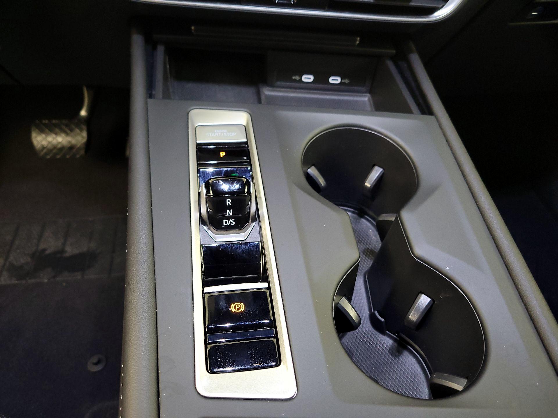 Thumbnail: 2024 Volkswagen Atlas - 17