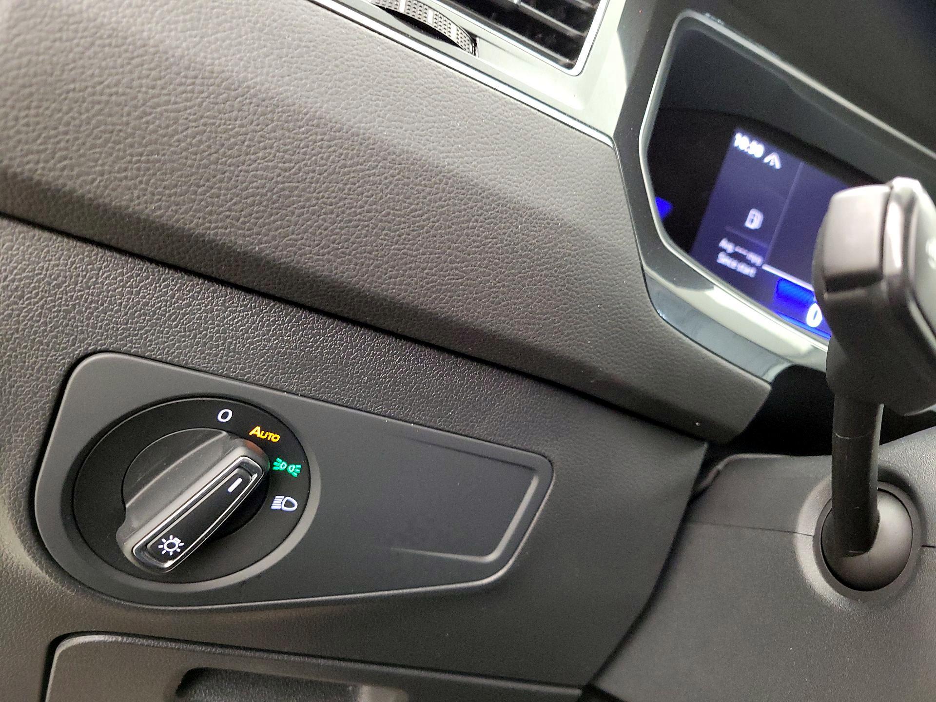 Thumbnail: 2022 Volkswagen Tiguan - 13