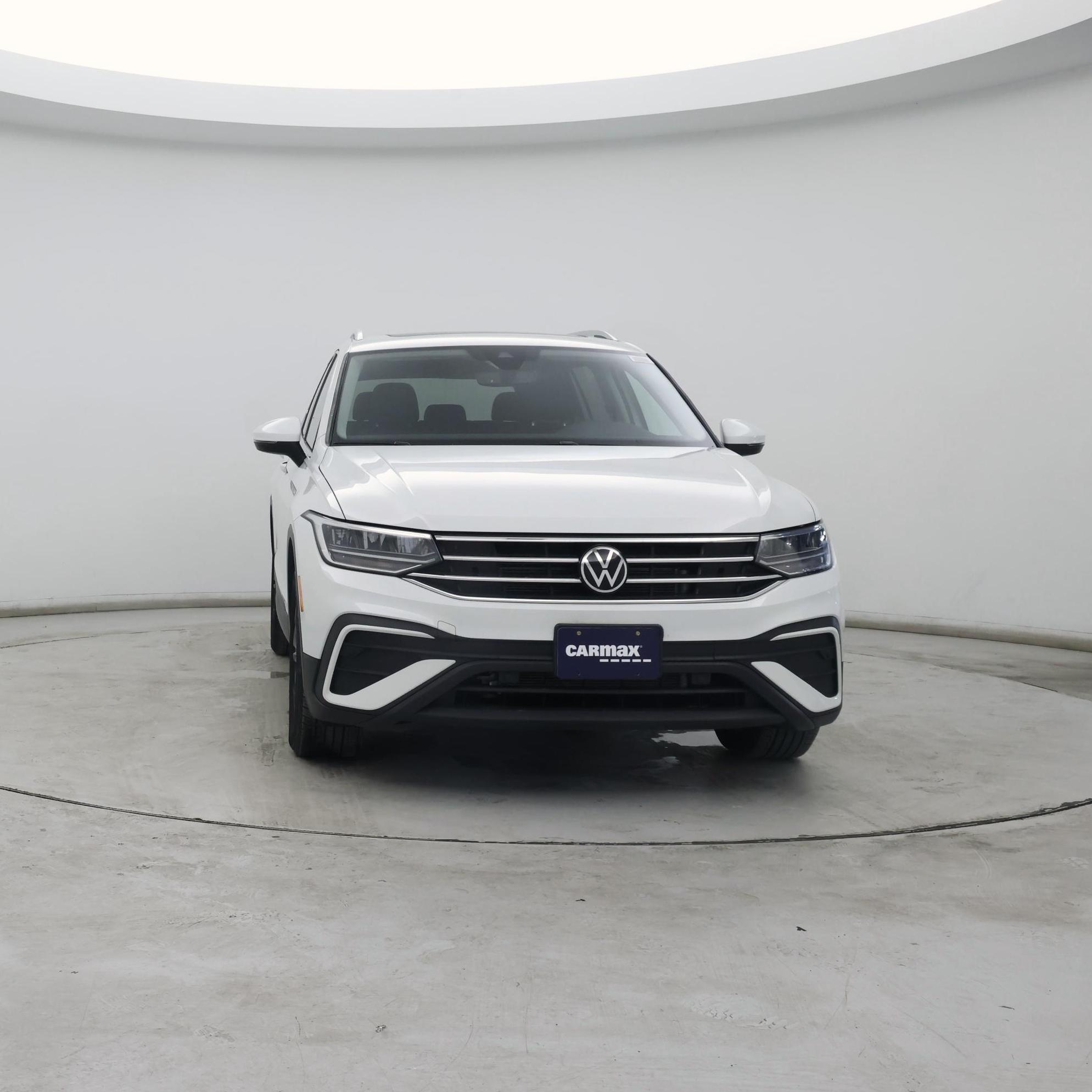 Thumbnail: 2022 Volkswagen Tiguan - 5