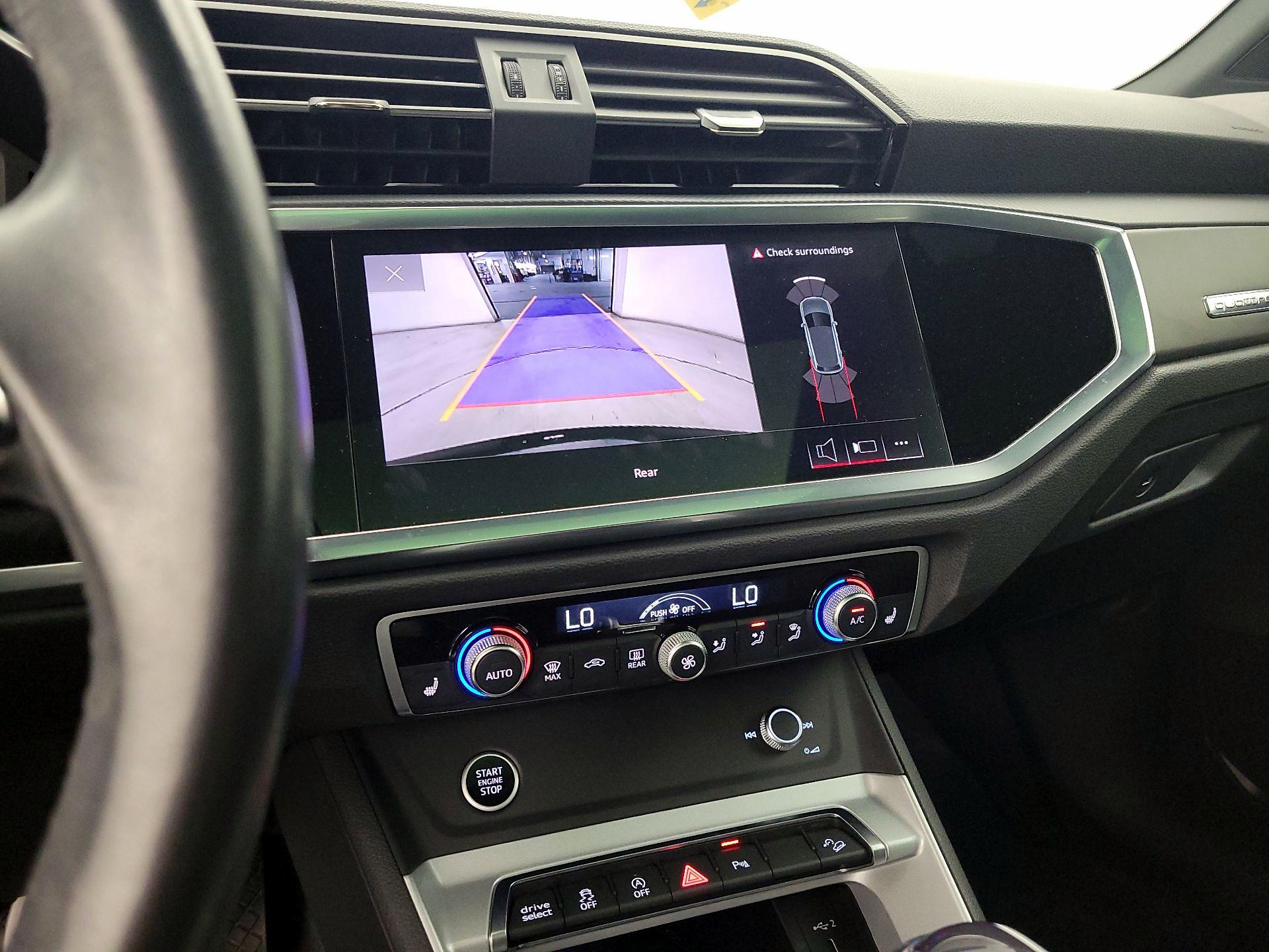 Thumbnail: 2023 Audi Q3 - 15