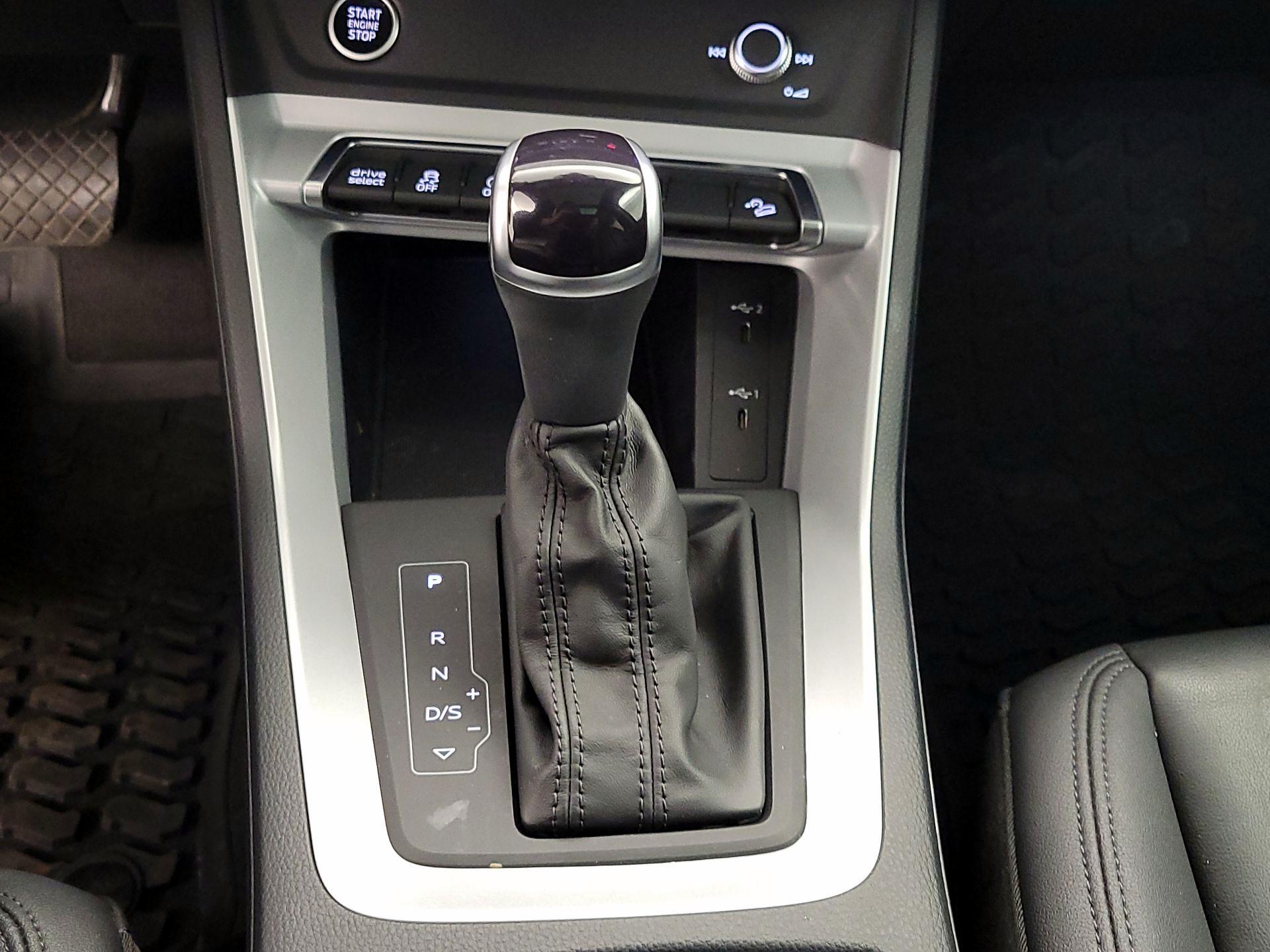 Thumbnail: 2023 Audi Q3 - 18