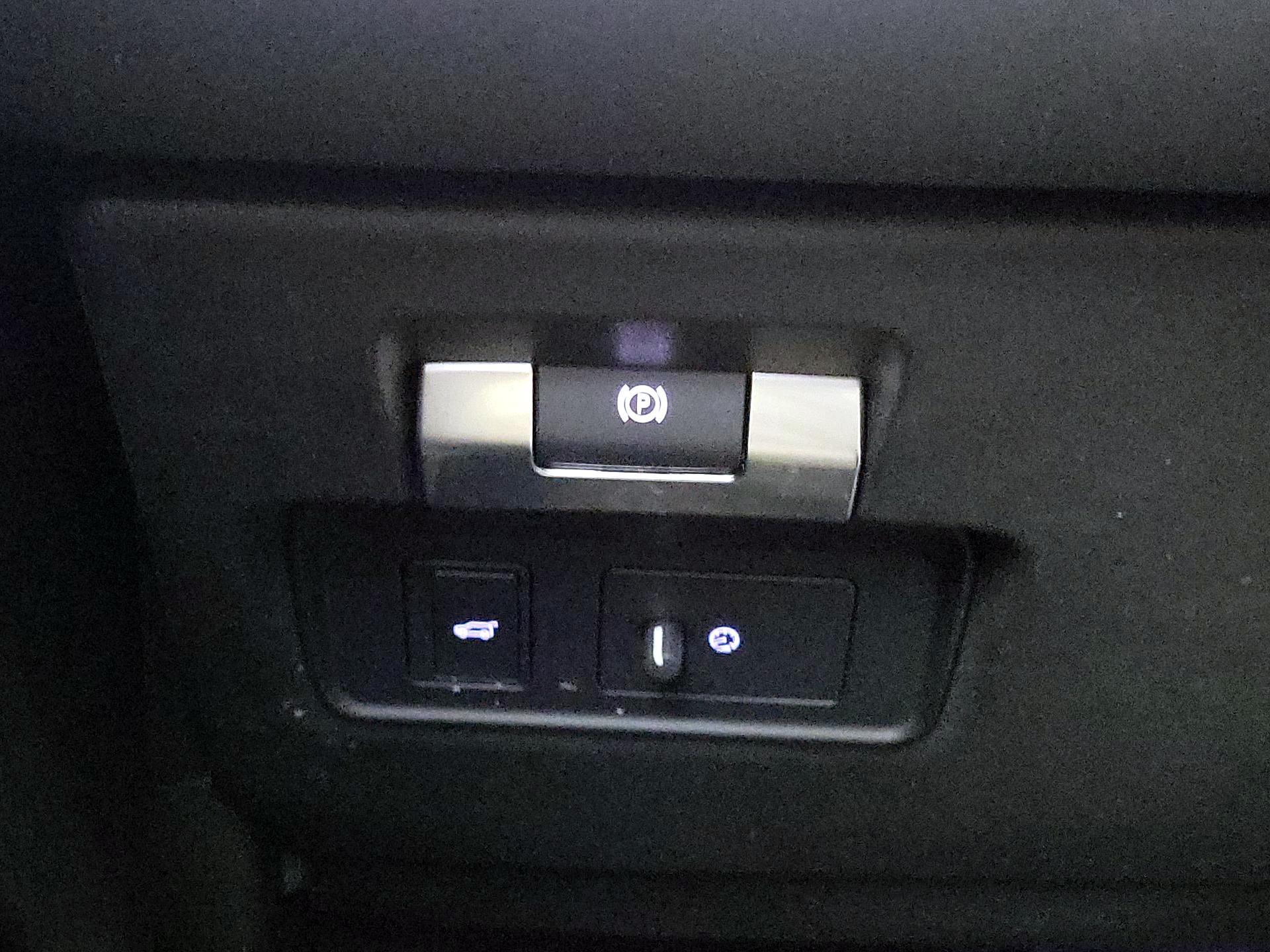 Thumbnail: 2021 Land Rover Range Rover Evoque - 13