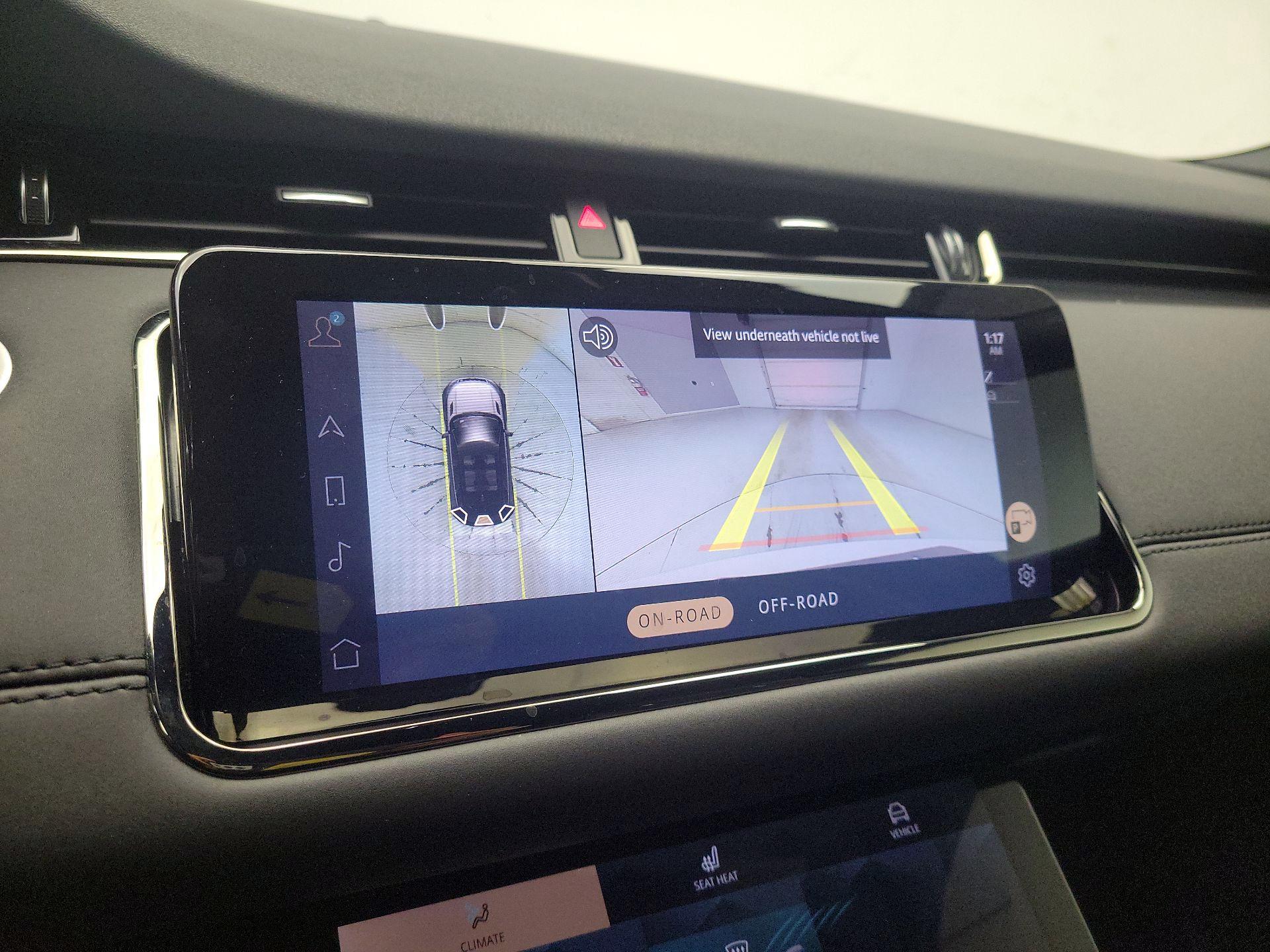 Thumbnail: 2021 Land Rover Range Rover Evoque - 15