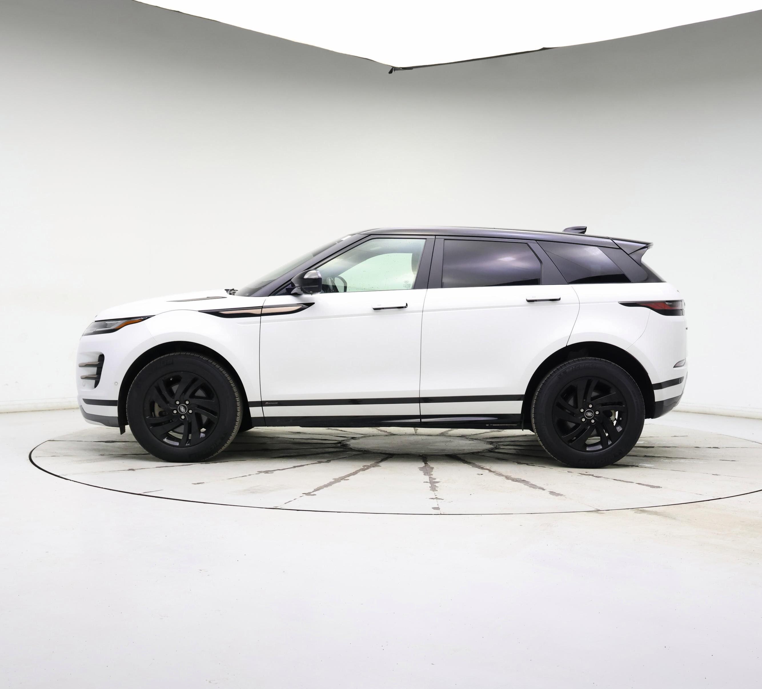 Thumbnail: 2021 Land Rover Range Rover Evoque - 3
